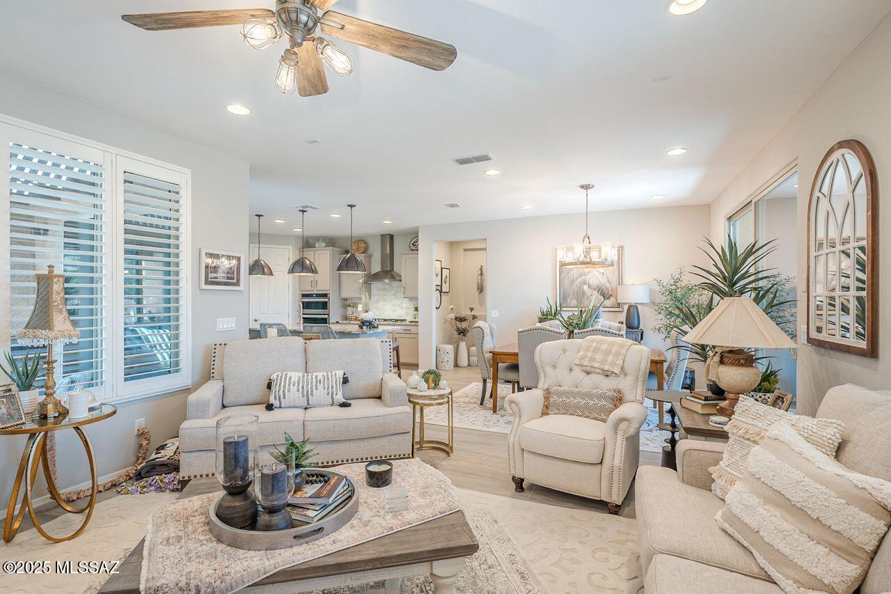 Marana, Arizona, 85658, United States, 2 Bedrooms Bedrooms, ,2 BathroomsBathrooms,Residential,For Sale,1902069