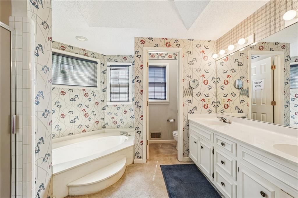 Peachtree Corners, Georgia, 30092, United States, 3 Bedrooms Bedrooms, ,3 BathroomsBathrooms,Residential,For Sale,1976168