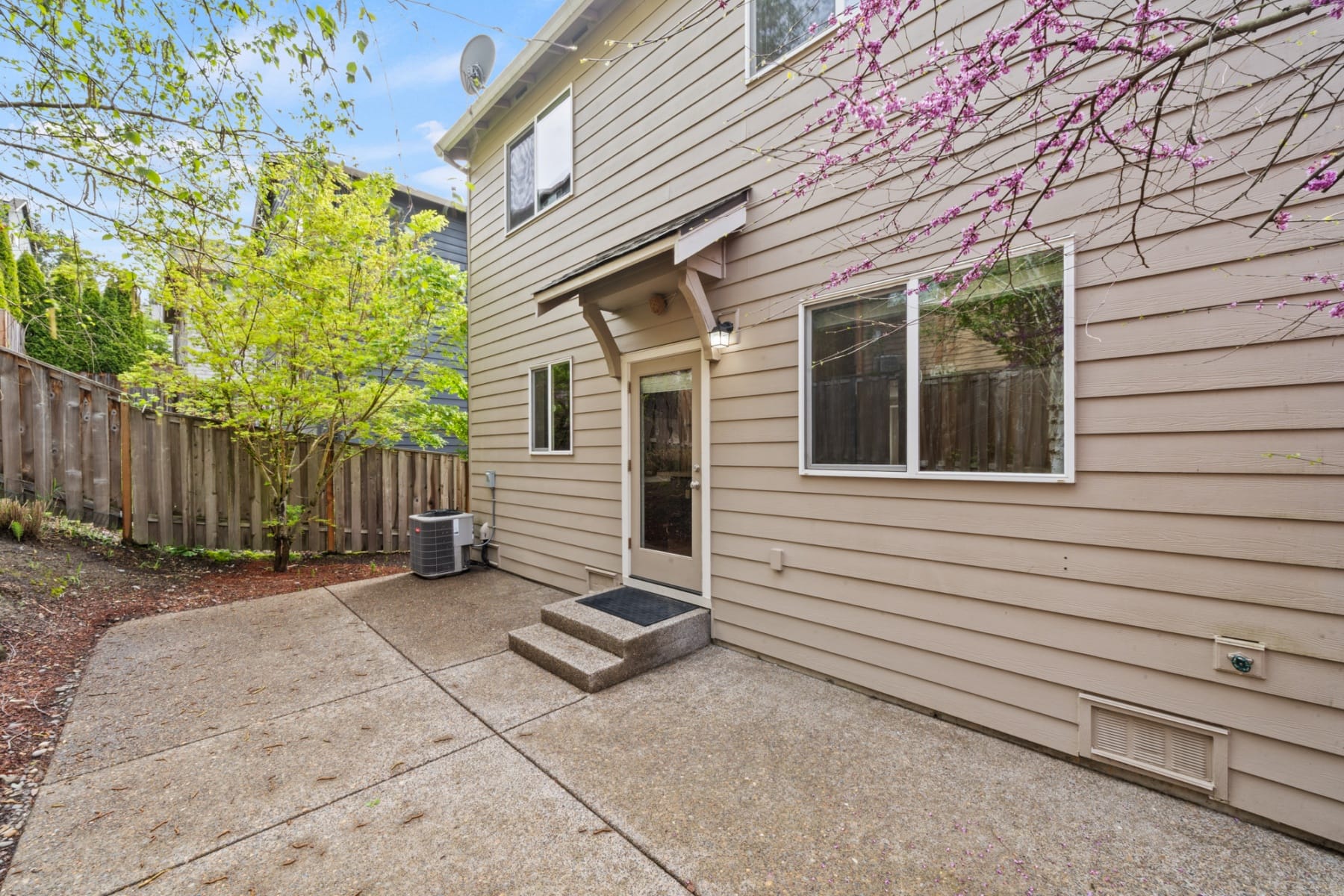  9445 NW HARVEST HILL DR Portland, OR 97229 - 物件實景