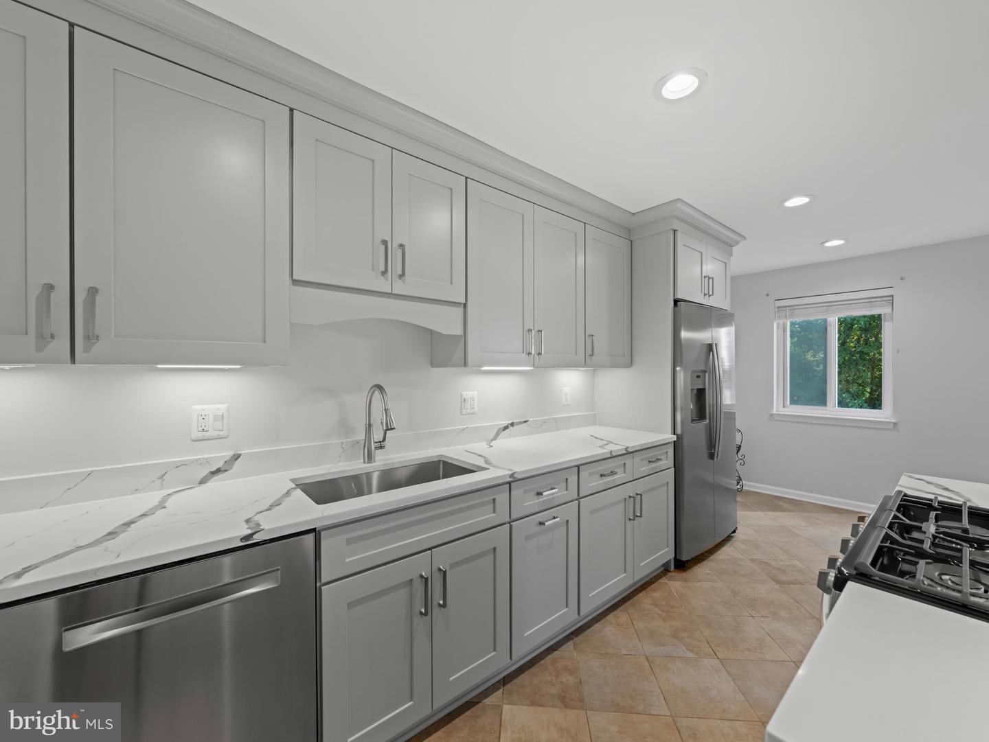 Annandale, Virginia, 22003, United States, 3 Bedrooms Bedrooms, ,4 BathroomsBathrooms,Residential,For Sale,2001924