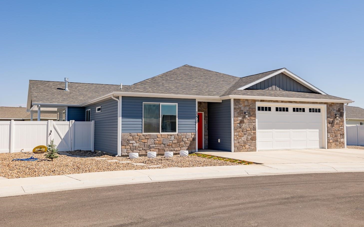 Powell, Wyoming, 82435, United States, 4 Bedrooms Bedrooms, ,2 BathroomsBathrooms,Residential,For Sale,1918600