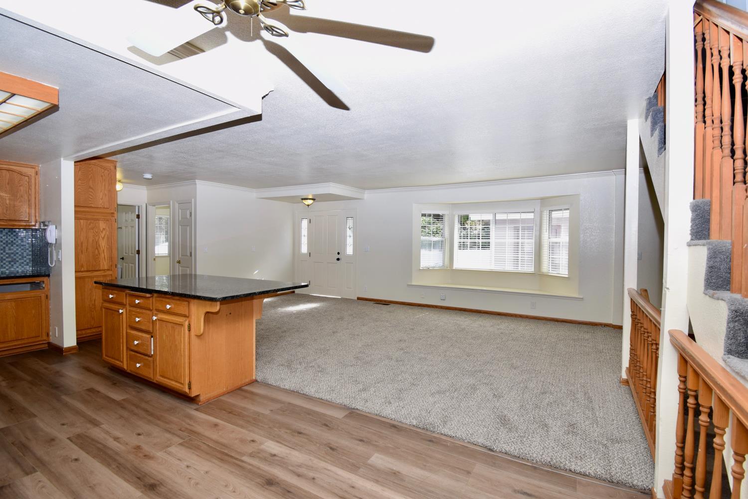 Oakhurst, California, 93644, United States, 4 Bedrooms Bedrooms, ,3 BathroomsBathrooms,Residential,For Sale,1984203