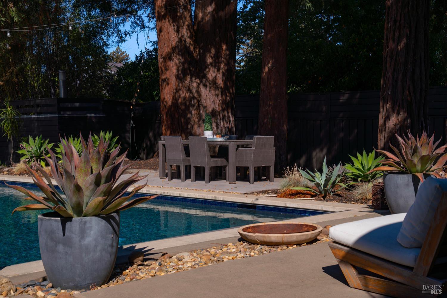 St. Helena, California, 94574, United States, 3 Bedrooms Bedrooms, ,3 BathroomsBathrooms,Residential,For Sale,1941008