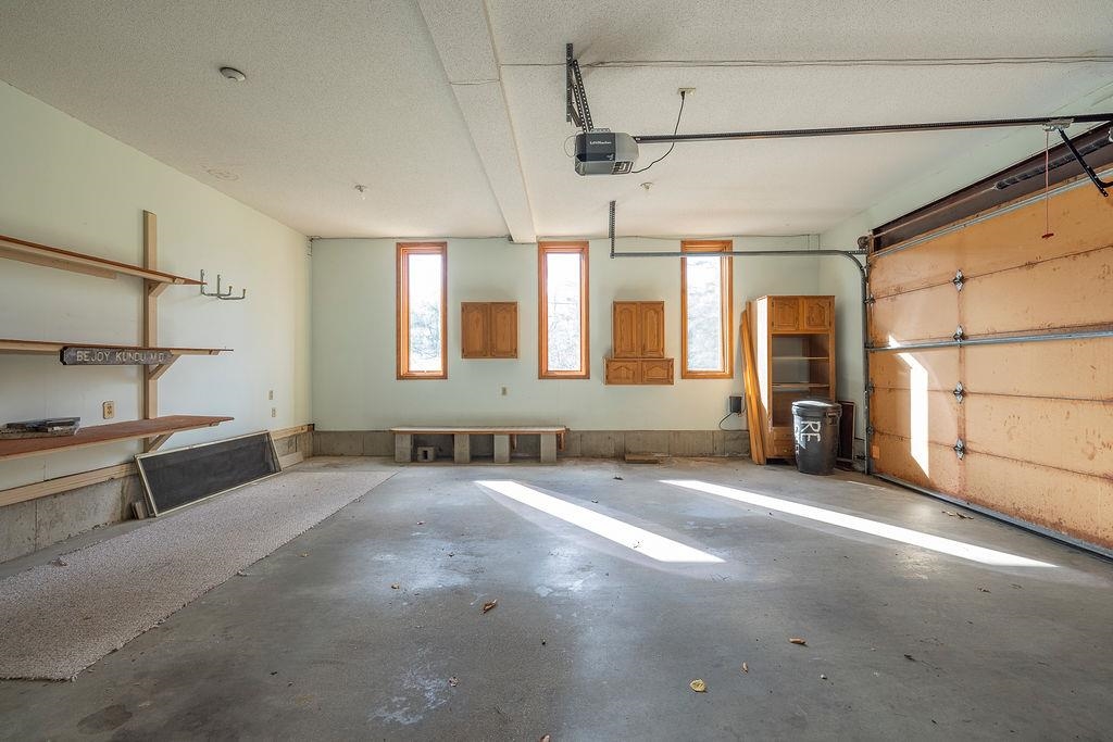 Bow, New Hampshire, 03304, United States, 4 Bedrooms Bedrooms, ,6 BathroomsBathrooms,Residential,For Sale,1989692