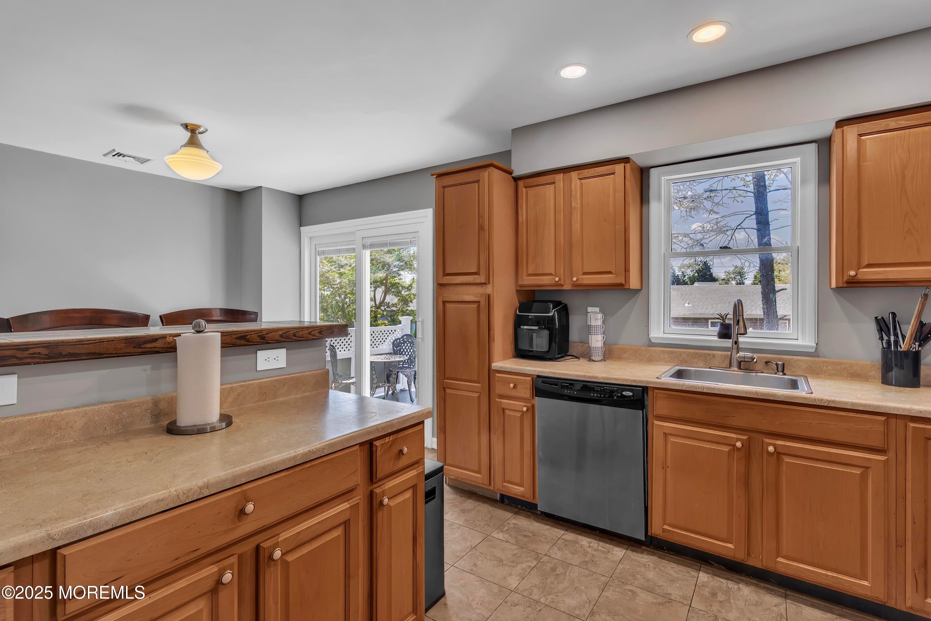 Toms River, New Jersey, 08753, United States, 5 Bedrooms Bedrooms, ,2 BathroomsBathrooms,Residential,For Sale,1996778