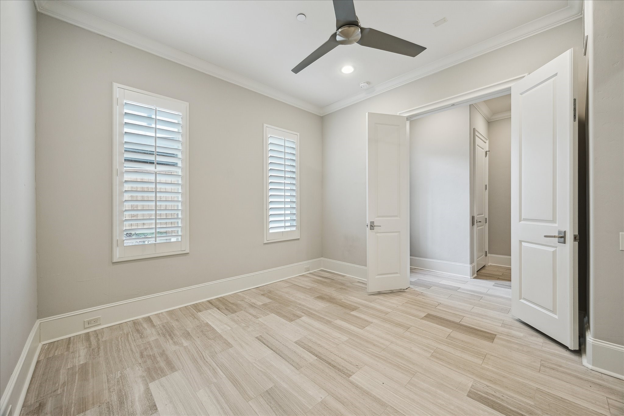  5327 Paseo Caceres Drive - 物件實景