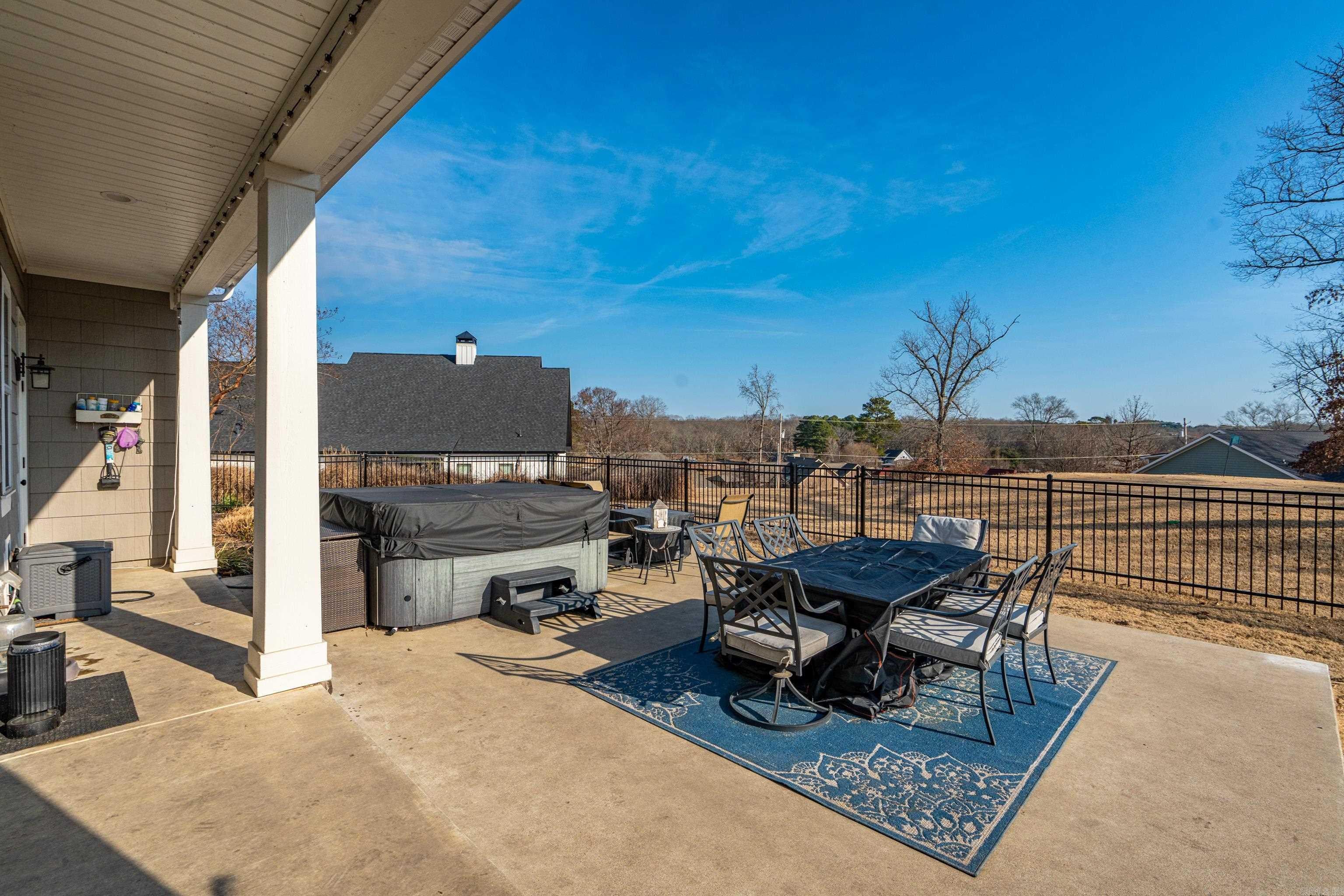 Hot Springs, Arkansas, 71913, United States, 4 Bedrooms Bedrooms, ,4 BathroomsBathrooms,Residential,For Sale,2019314