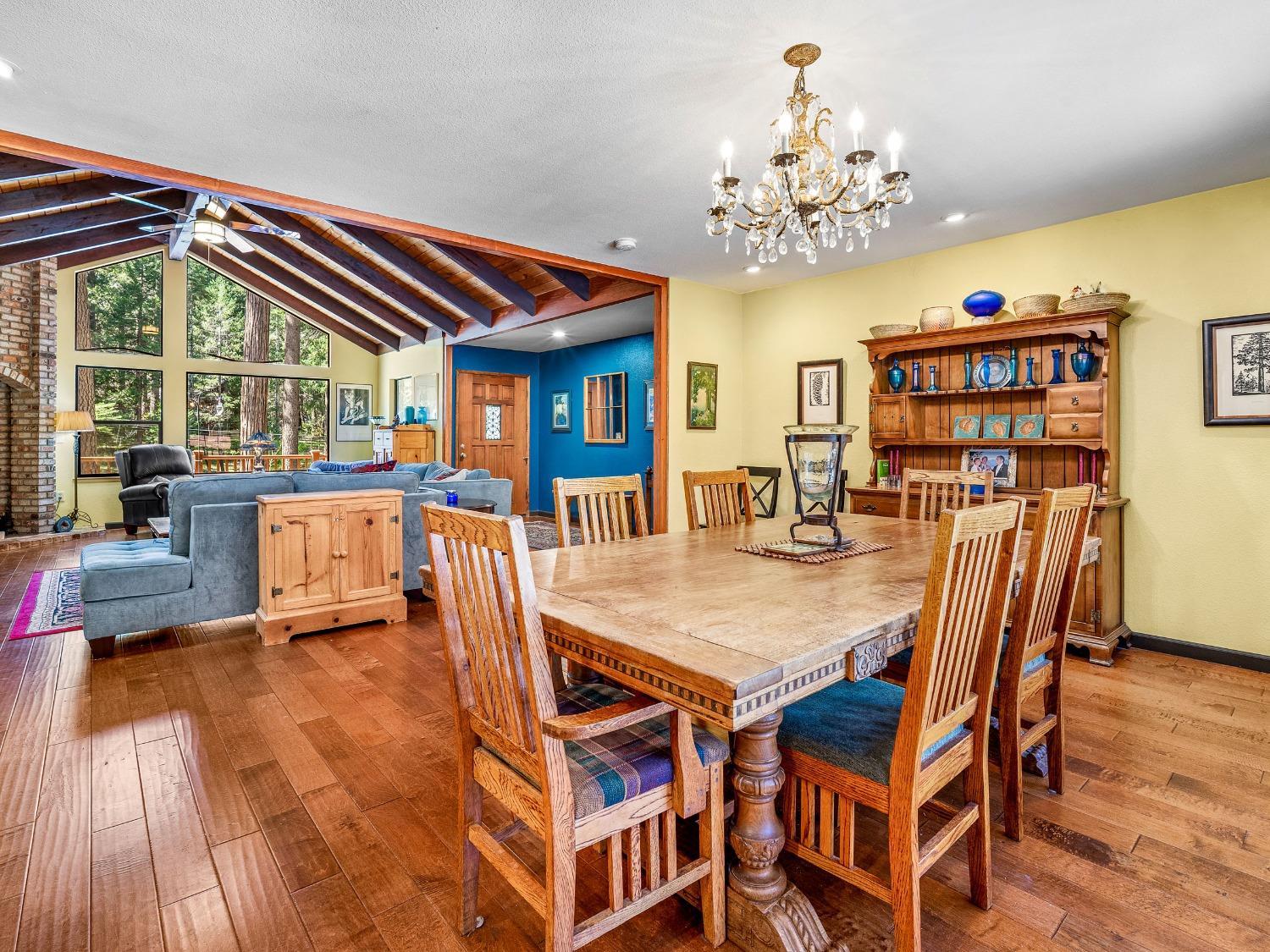 Nevada City, California, 95959, United States, 3 Bedrooms Bedrooms, ,3 BathroomsBathrooms,Residential,For Sale,1945021