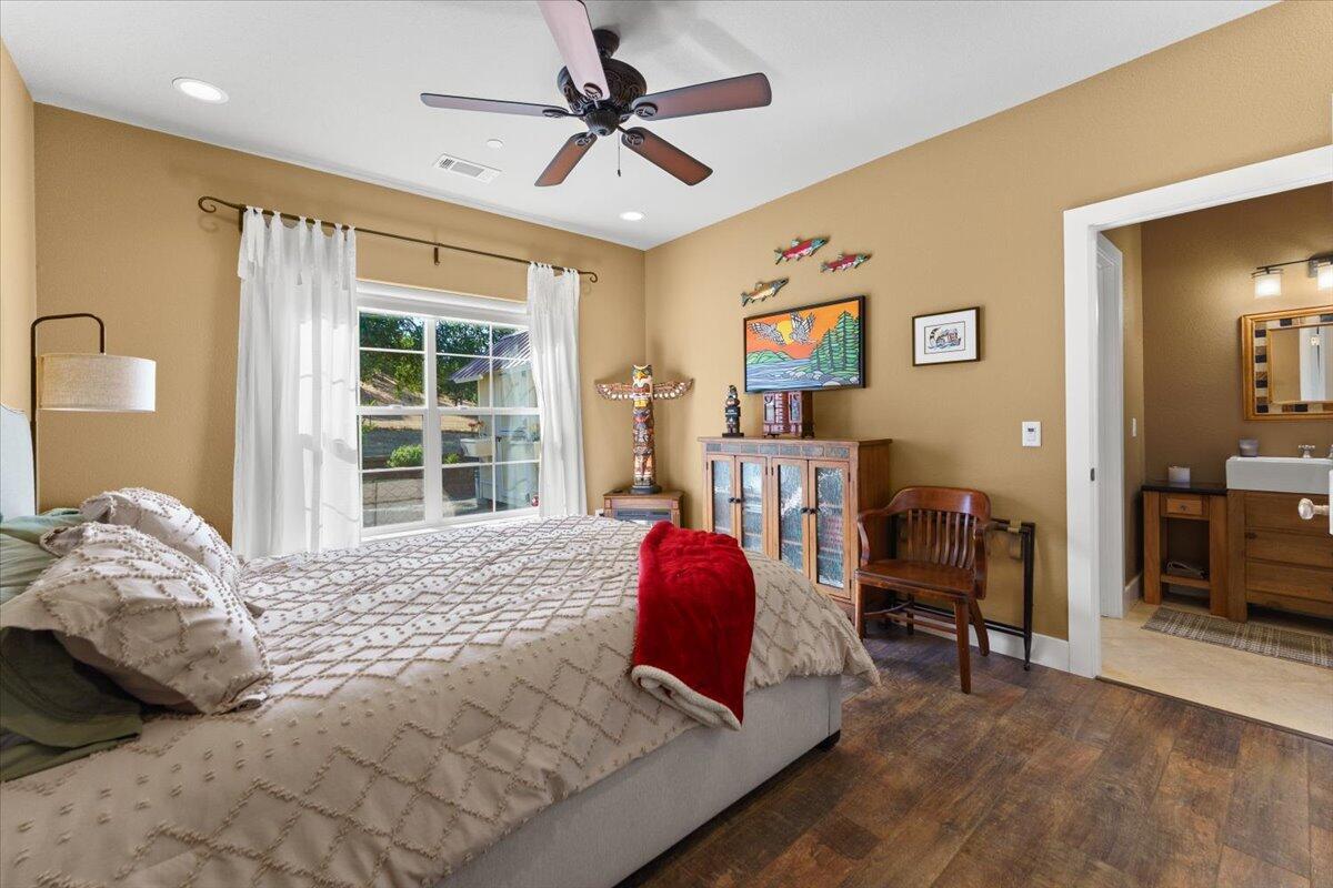 Red Bluff, California, 96080, United States, 3 Bedrooms Bedrooms, ,2 BathroomsBathrooms,Residential,For Sale,1949814