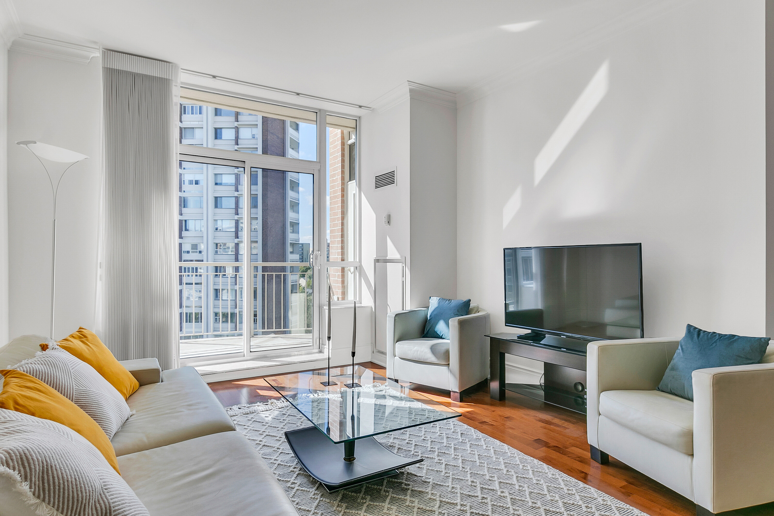  Yonge & St. Clair Condo Living - 物件實景