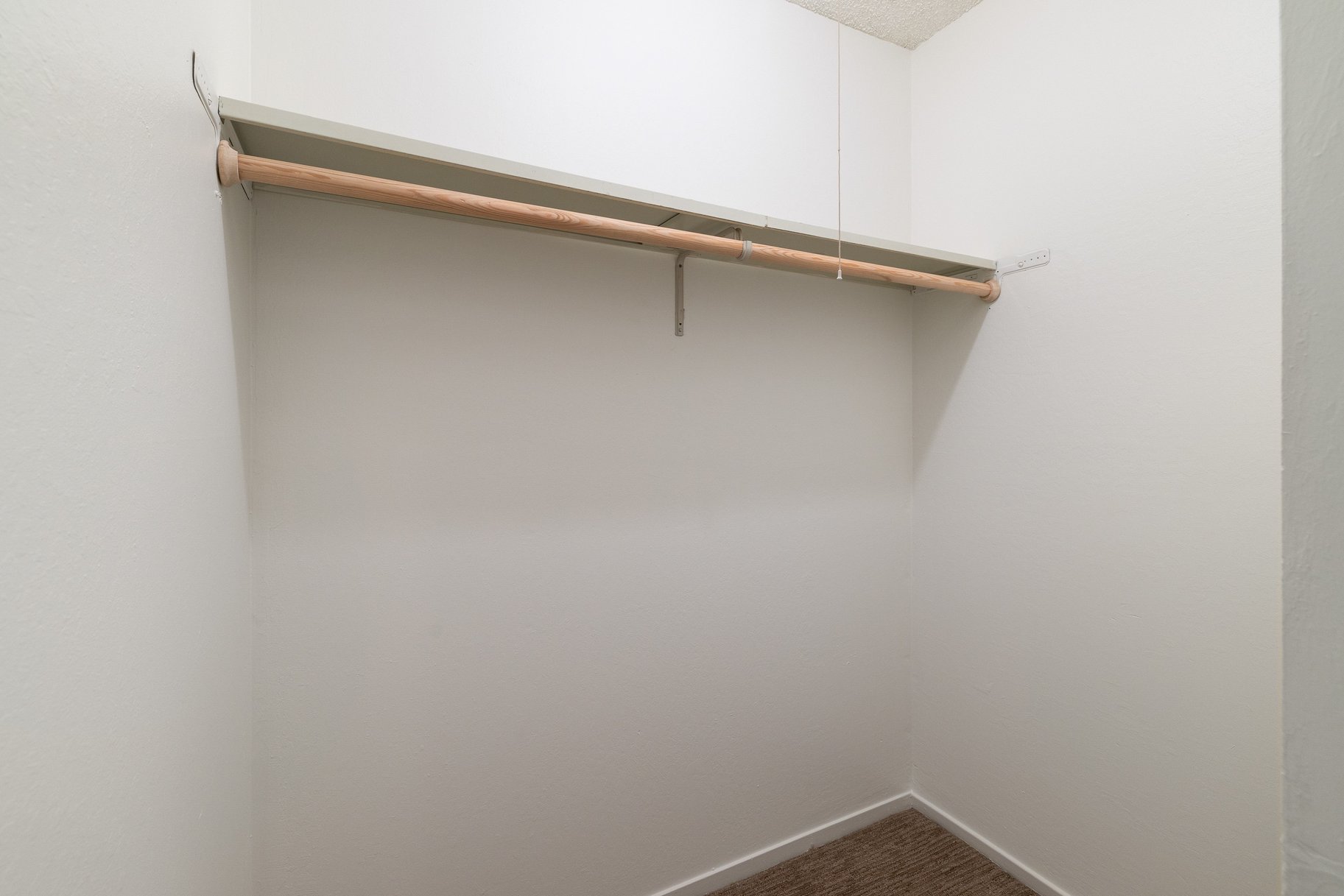  Lake Forest Glen 3 bedroom End Unit - 物件實景