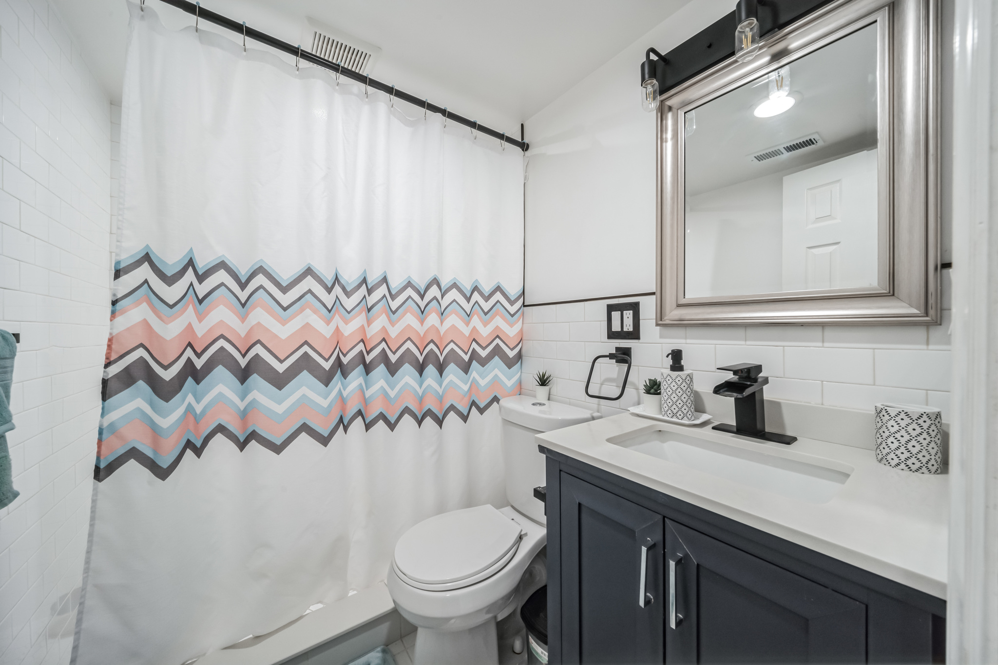 Elmwood Park, New Jersey, 07407, United States, 3 Bedrooms Bedrooms, ,2 BathroomsBathrooms,Residential,For Sale,1982757