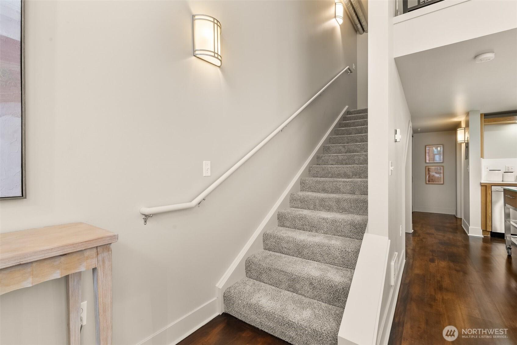 SEATTLE, Washington, 98102, United States, 1 Bedroom Bedrooms, ,2 BathroomsBathrooms,Residential,For Sale,1752958