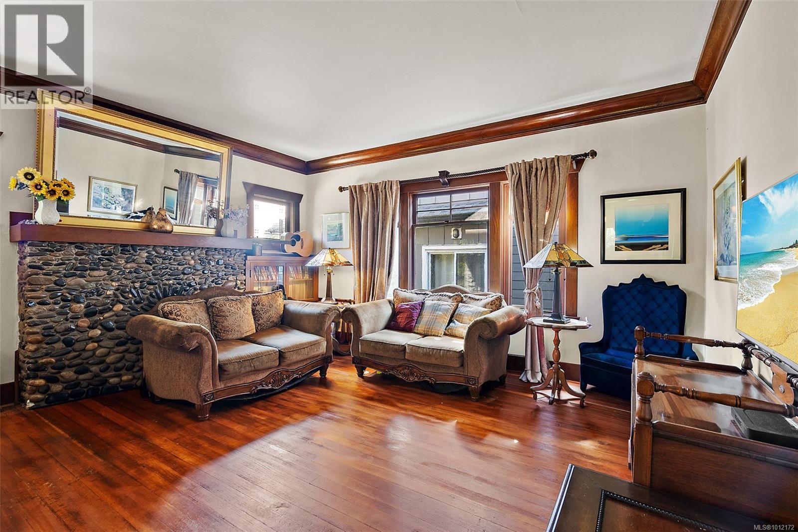 SIDNEY, British Columbia, V8L 2W2, CA, 5 Bedrooms Bedrooms, ,5 BathroomsBathrooms,Residential,For Sale,1949538