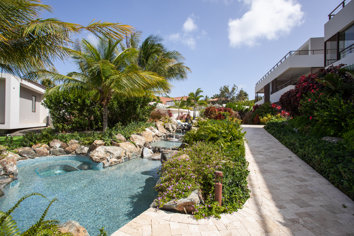 Jan Sofat, CW, 2 Bedrooms Bedrooms, ,2 BathroomsBathrooms,Residential,For Sale,1752587
