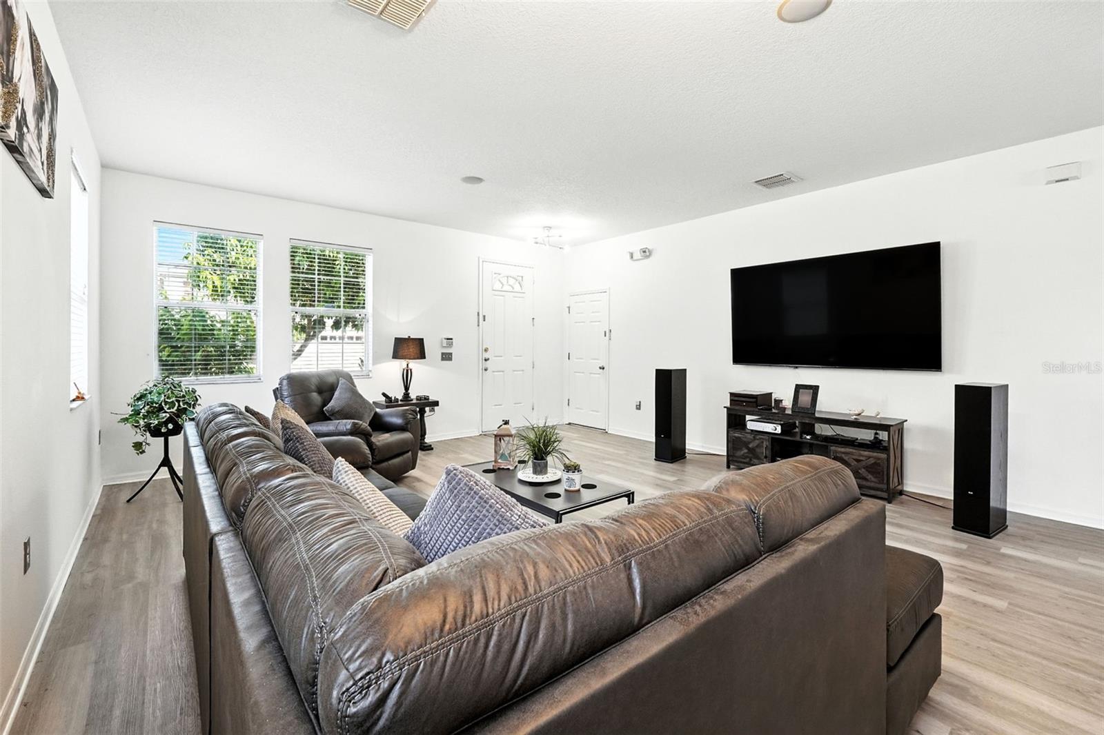 KISSIMMEE, Florida, 34744, United States, 5 Bedrooms Bedrooms, ,5 BathroomsBathrooms,Residential,For Sale,1980331