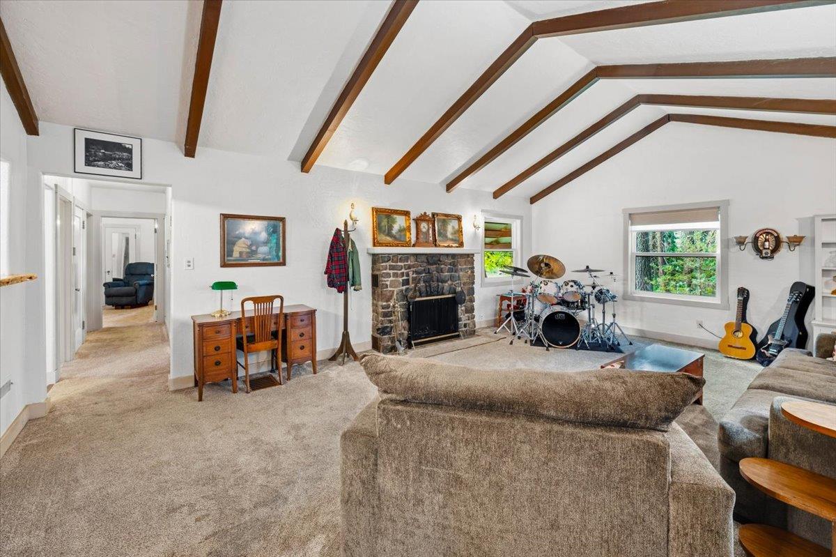 Nevada City, California, 95959, United States, 3 Bedrooms Bedrooms, ,2 BathroomsBathrooms,Residential,For Sale,2037300