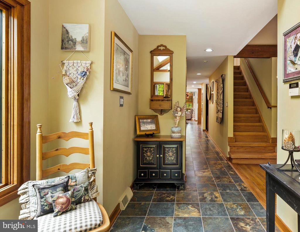 Wrightstown, New Jersey, 08562, United States, 5 Bedrooms Bedrooms, ,4 BathroomsBathrooms,Residential,For Sale,2048850