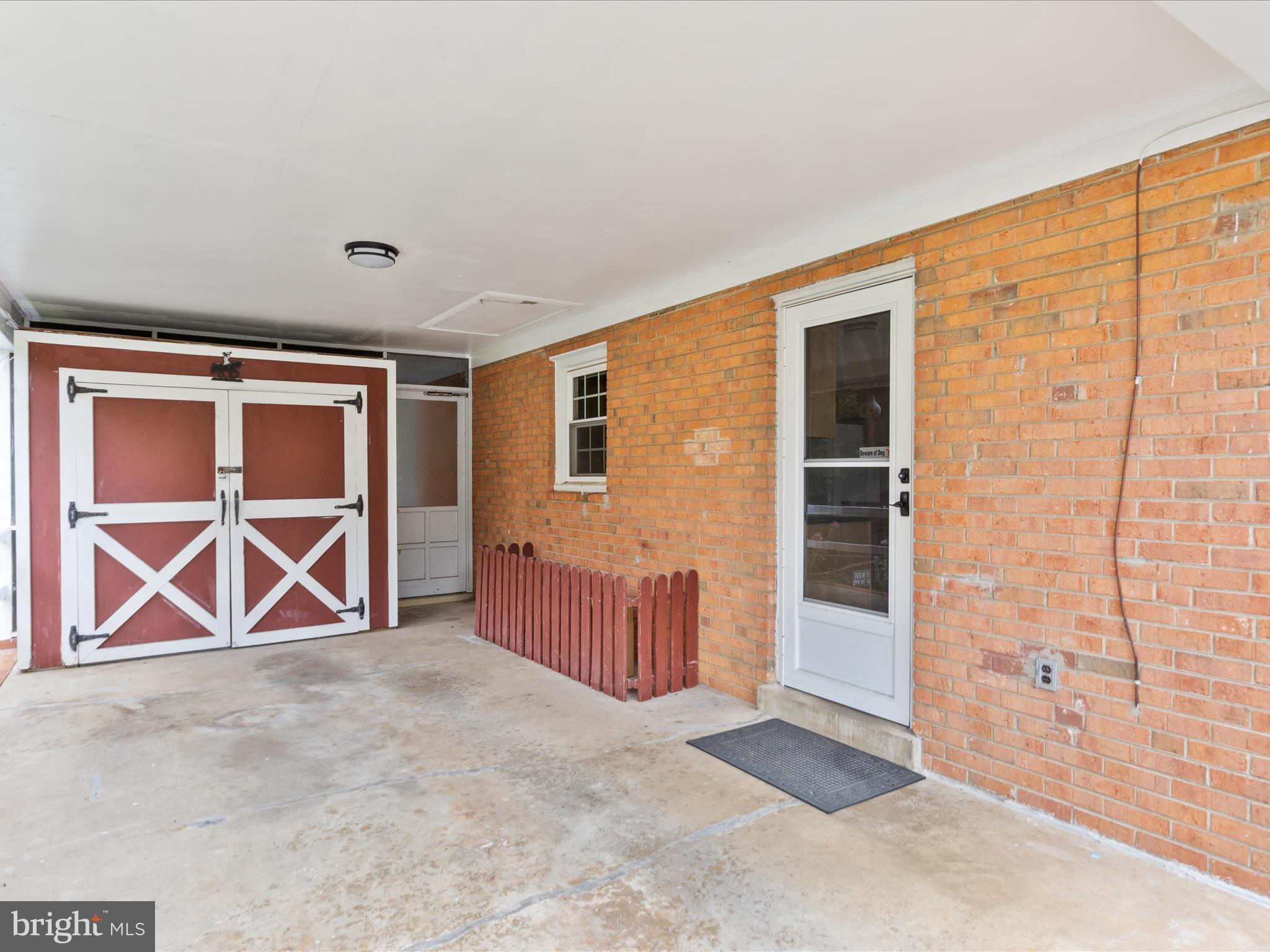 Falls Church, Virginia, 22043, United States, ,Residential,For Sale,1914114