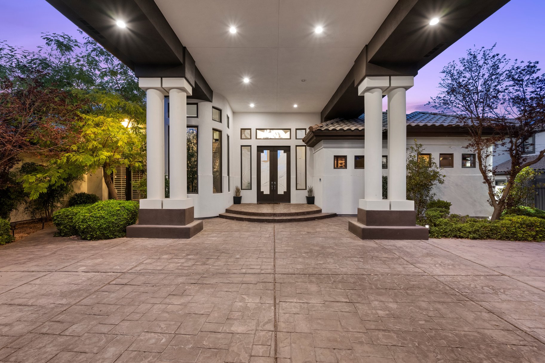  Grand Queensridge Estate on Nearly an Acre with Private Resort-Style Grounds - 物件實景