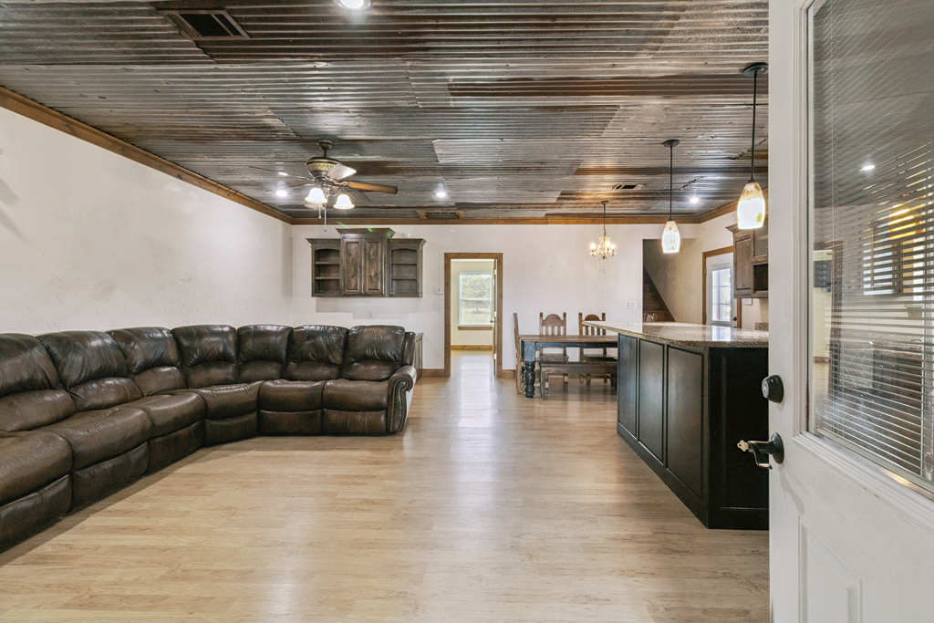 Mabank, Texas, 75147, United States, 2 Bedrooms Bedrooms, ,3 BathroomsBathrooms,Residential,For Sale,1989004