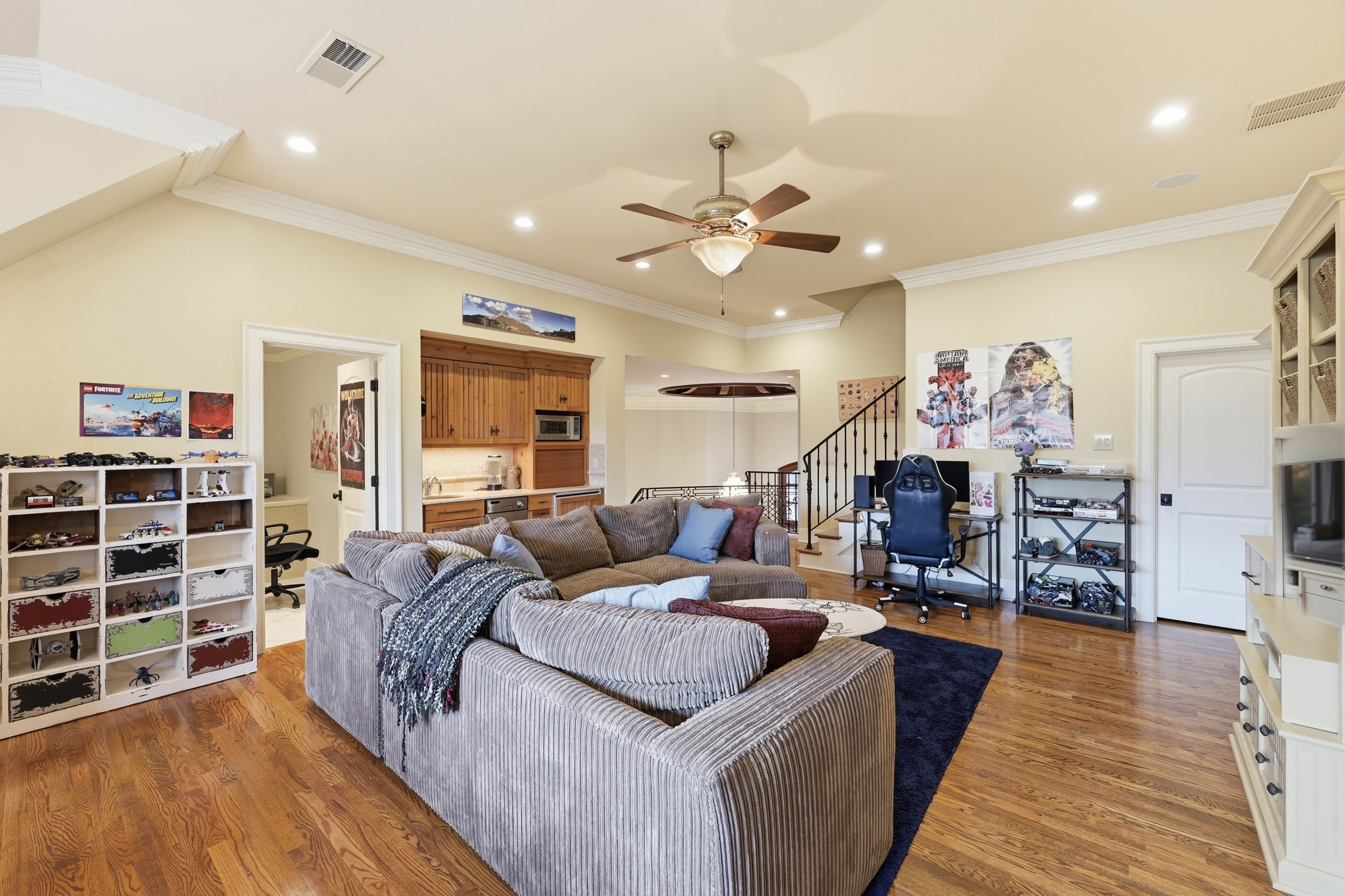  4848 Chelmsbury Lane - 物件實景