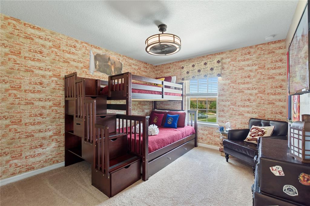 Davenport, Florida, 33837, United States, 5 Bedrooms Bedrooms, ,4 BathroomsBathrooms,Residential,For Sale,1933359