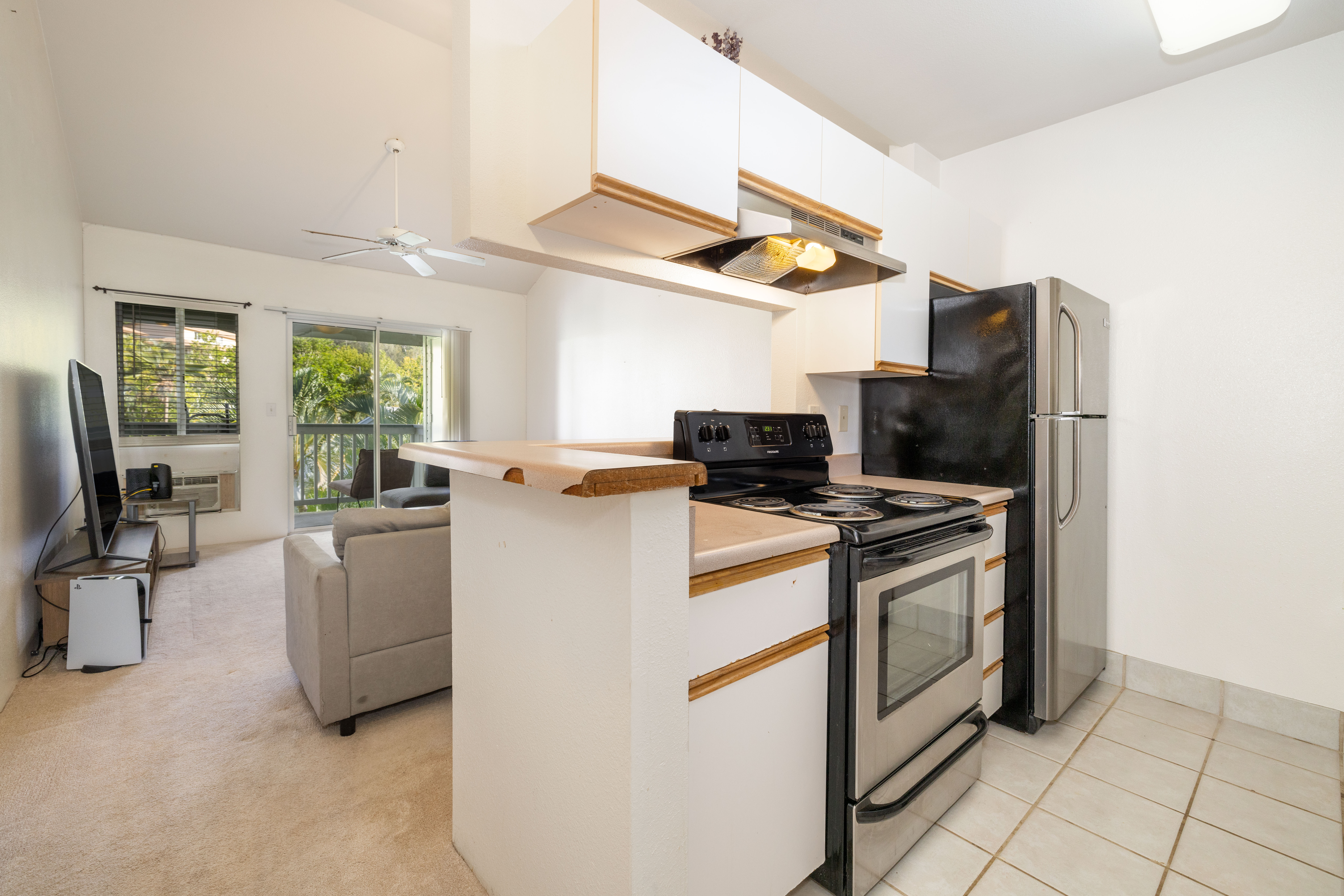 Mililani, Hawaii, 96789, United States, 2 Bedrooms Bedrooms, ,1 BathroomBathrooms,Residential,For Sale,1995128