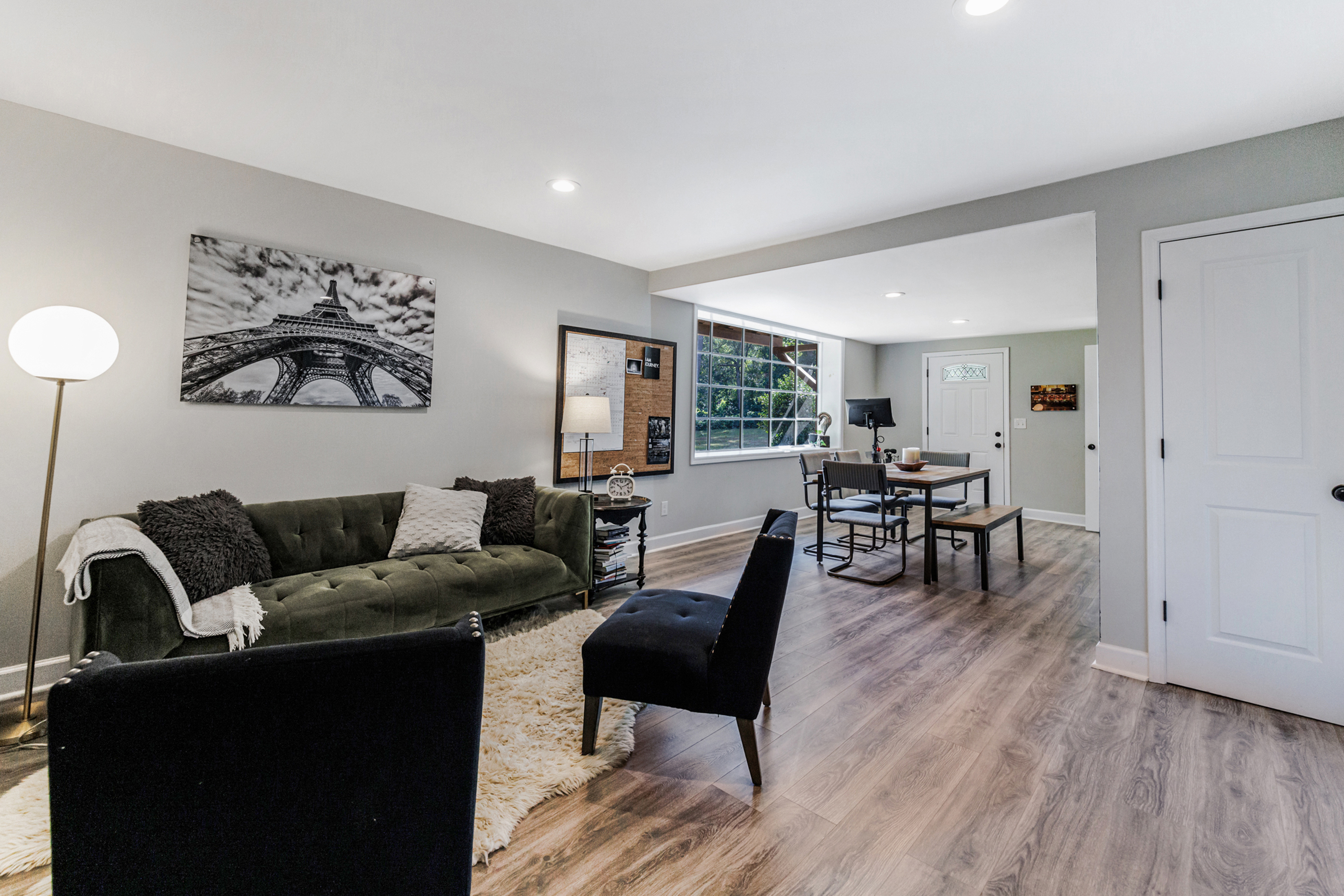  Stunning Fully Renovated Oasis on 2.4+/- Acres - 物件實景