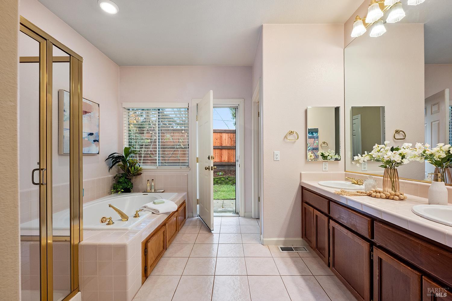 Santa Rosa, California, 95409, United States, 3 Bedrooms Bedrooms, ,2 BathroomsBathrooms,Residential,For Sale,2006059