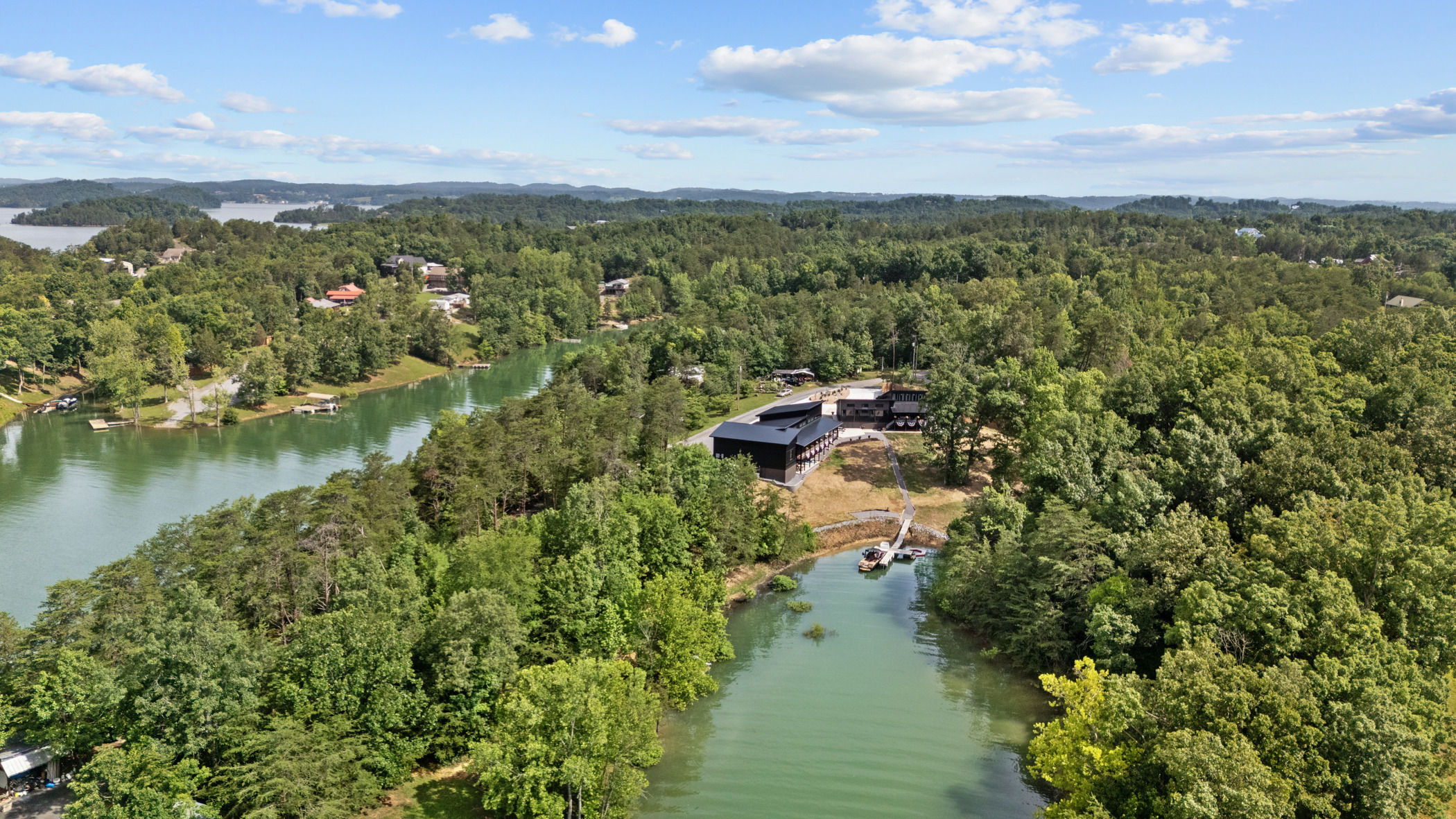 Sevierville, Tennessee, 37876, United States, 2 Bedrooms Bedrooms, ,3 BathroomsBathrooms,Residential,For Sale,1922074