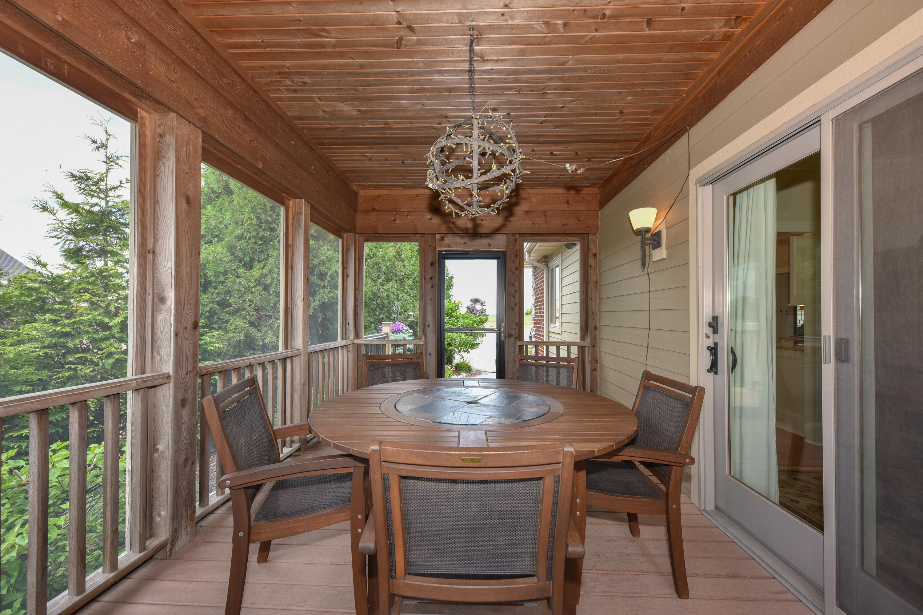 Cedar Grove, Wisconsin, 53013, United States, 3 Bedrooms Bedrooms, ,3 BathroomsBathrooms,Residential,For Sale,1967811