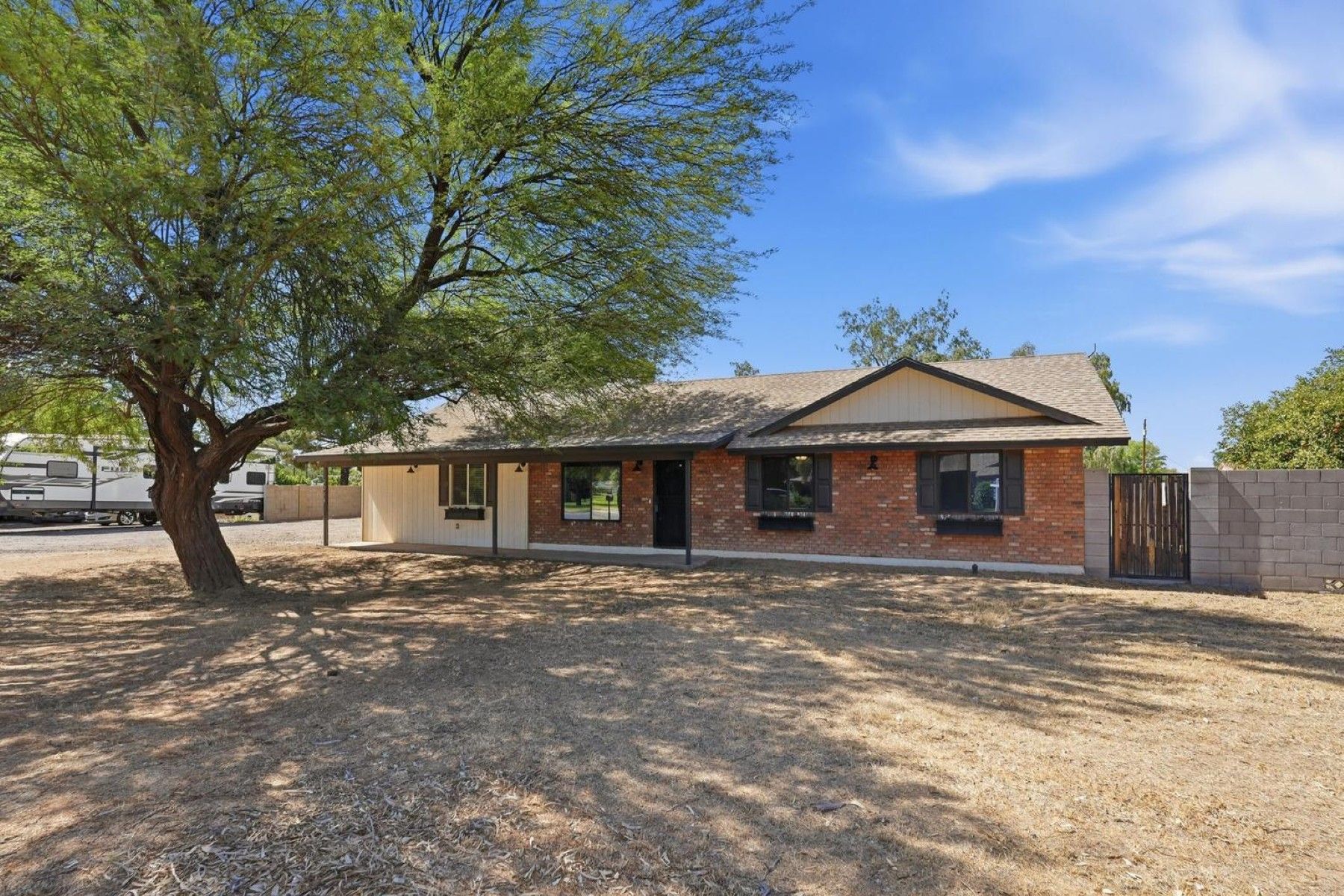  2266 E Willis Rd  Gilbert, AZ - 物件實景