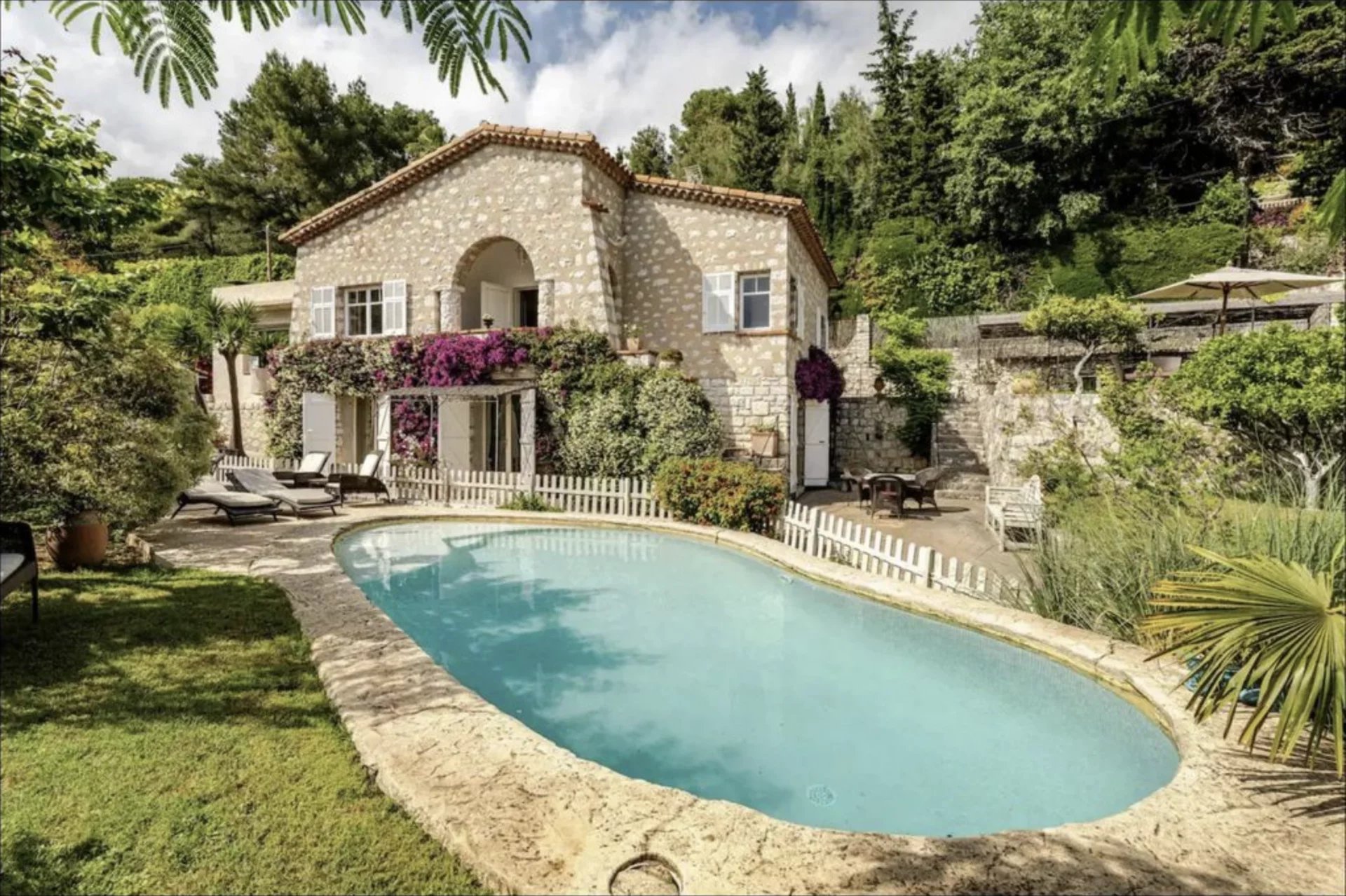 Saint-Paul-de-Vence, Provence-Alpes-Côte d?Azur, 06570, FR, 4 Bedrooms Bedrooms, ,Residential,For Sale,1666226
