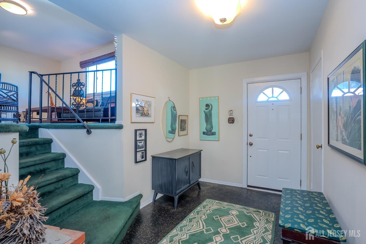 Franklin Twsp, New Jersey, 08873, United States, 4 Bedrooms Bedrooms, ,3 BathroomsBathrooms,Residential,For Sale,2005742