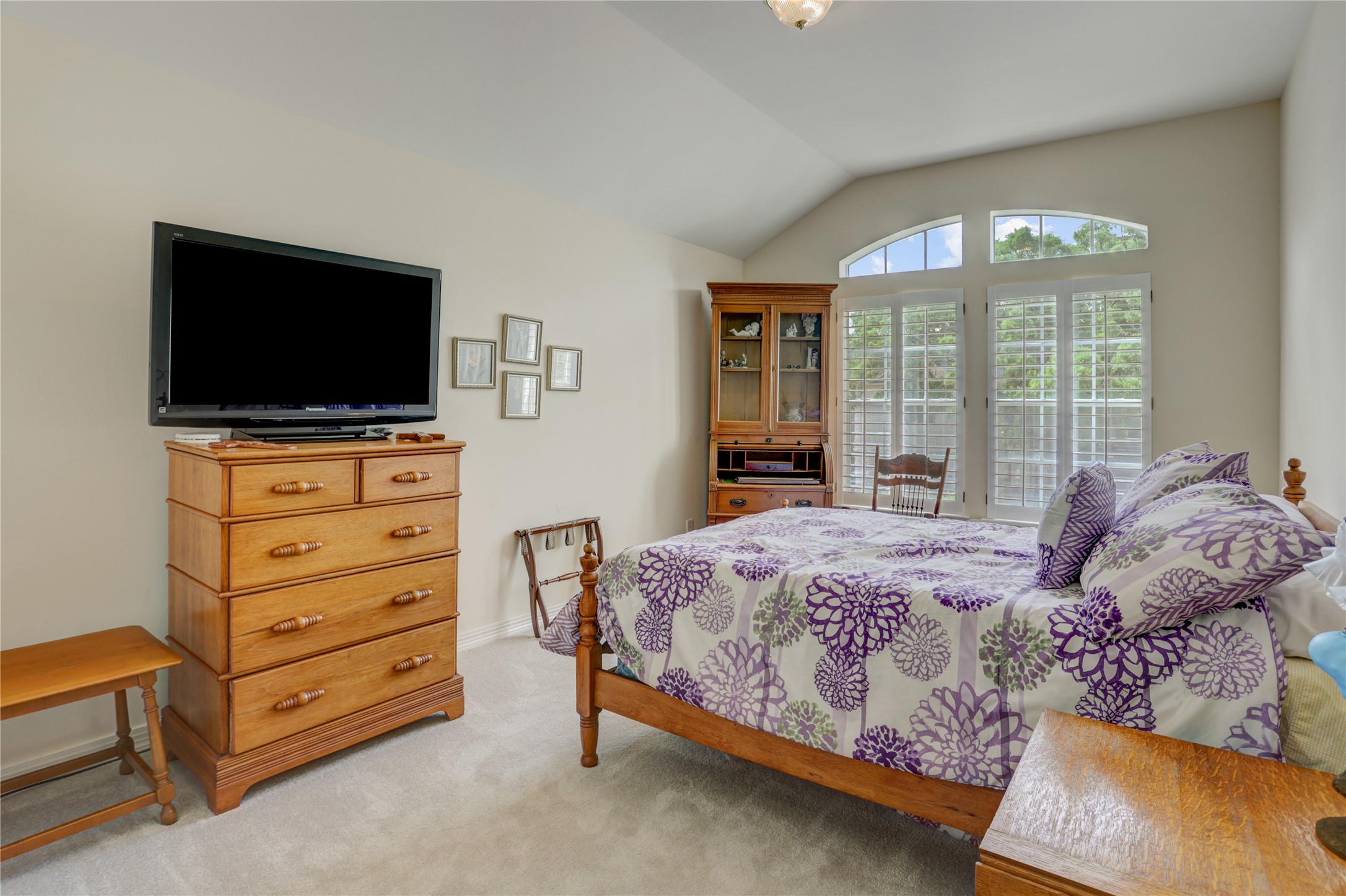  4024 Lanark Lane - 物件實景