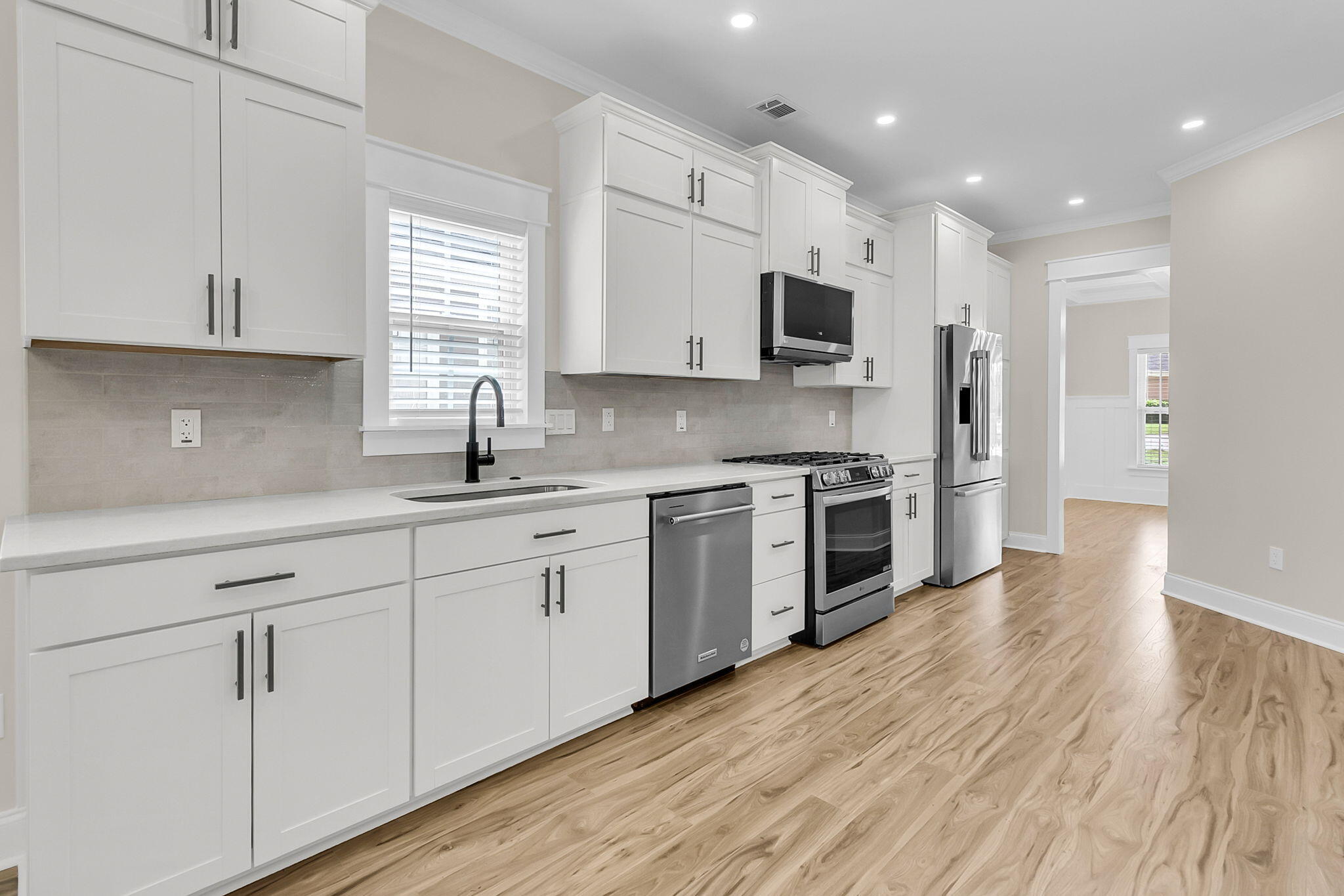 North Charleston, South Carolina, 29420, United States, 5 Bedrooms Bedrooms, ,4 BathroomsBathrooms,Residential,For Sale,1899453