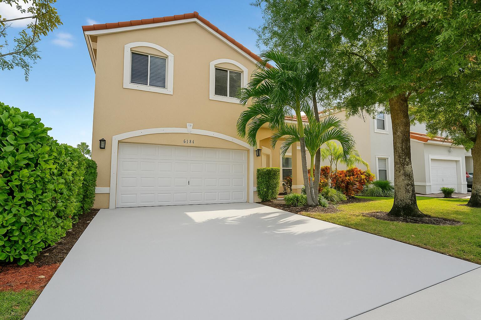 Lake Worth, Florida, 33463, United States, 4 Bedrooms Bedrooms, ,3 BathroomsBathrooms,Residential,For Sale,1995756
