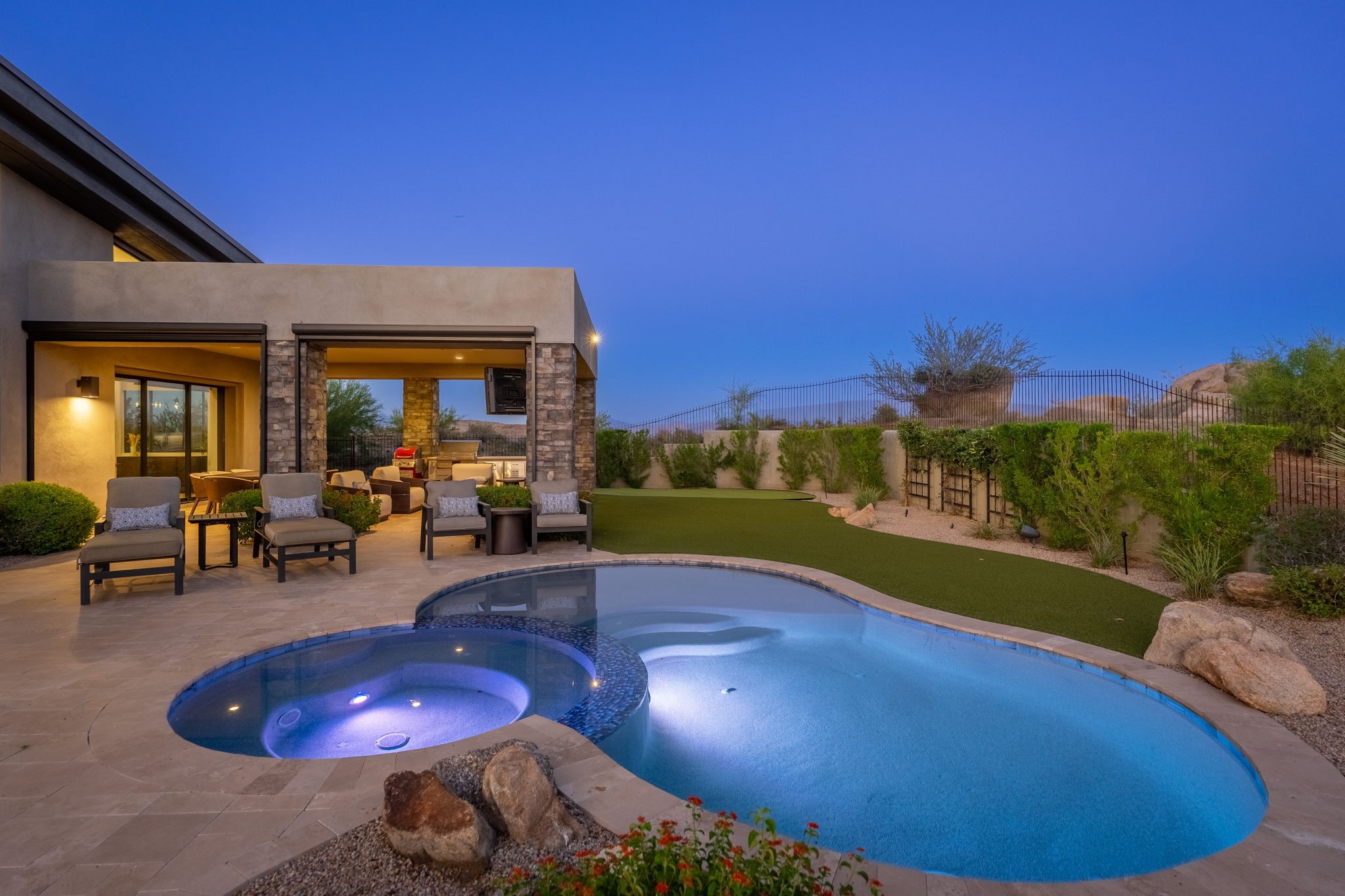 12423 E Desert Vista Dr  Scottsdale, AZ - 物件實景