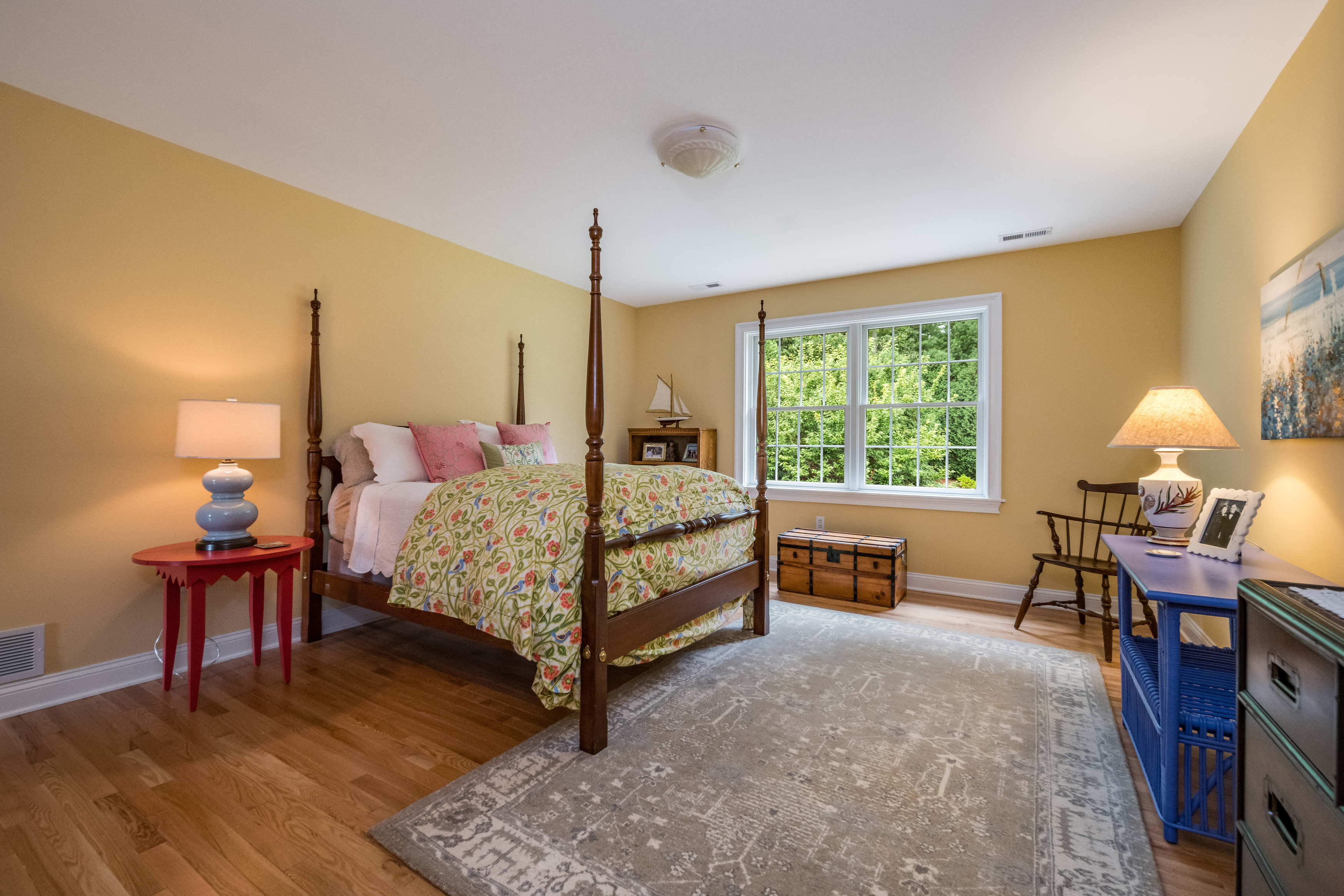  Meticulously Renovated Colonial is Coastal Sophistication - 物件實景