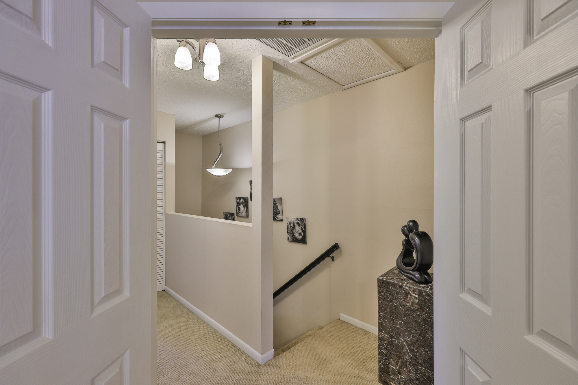 Tampa, Florida, 33629, United States, 2 Bedrooms Bedrooms, ,3 BathroomsBathrooms,Residential,For Sale,1981807