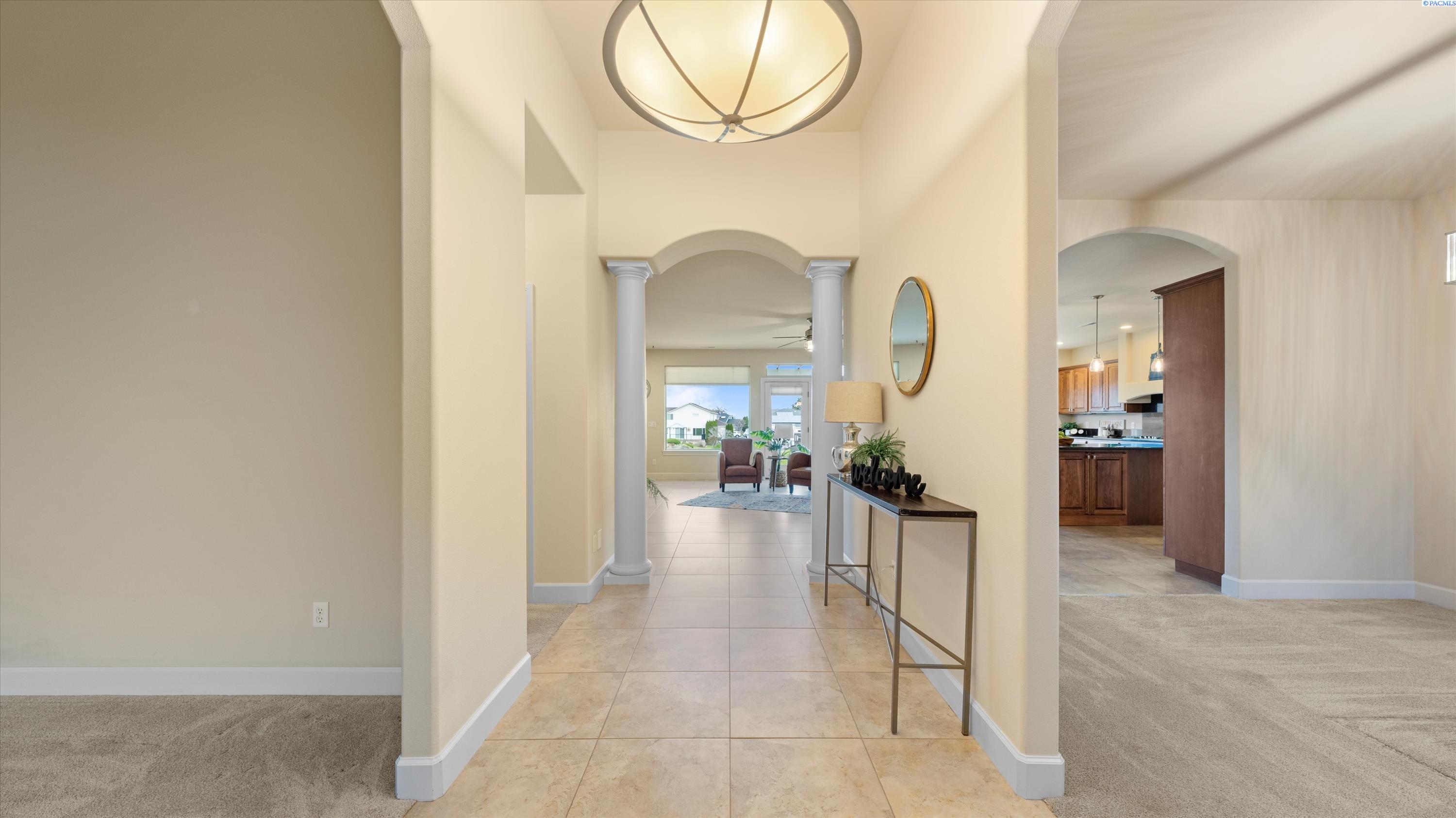 Richland, Washington, 99354, United States, 3 Bedrooms Bedrooms, ,3 BathroomsBathrooms,Residential,For Sale,1997405