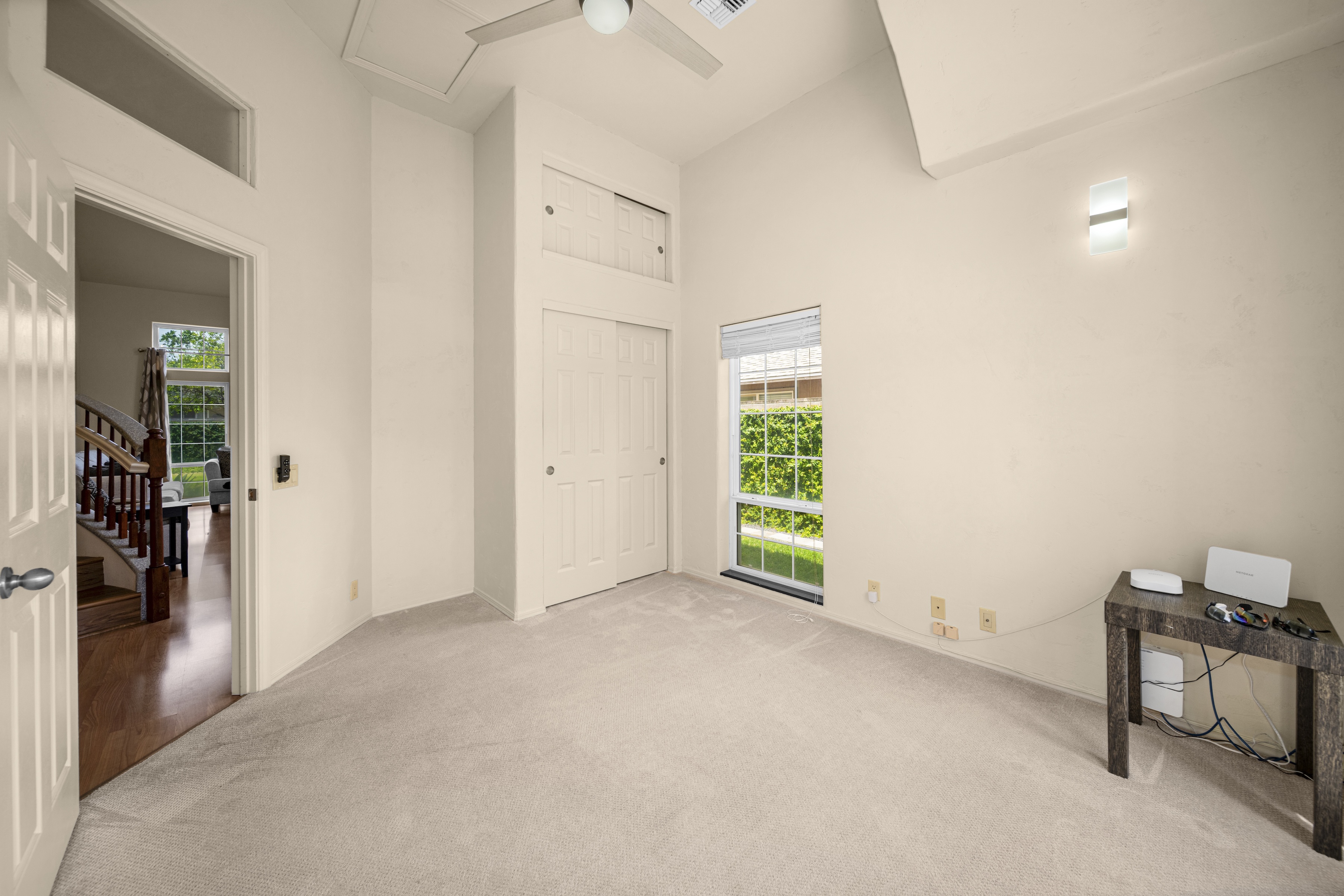  Pride of ownership explains this 4 bedroom 2.5 bath home & backyard - 物件實景