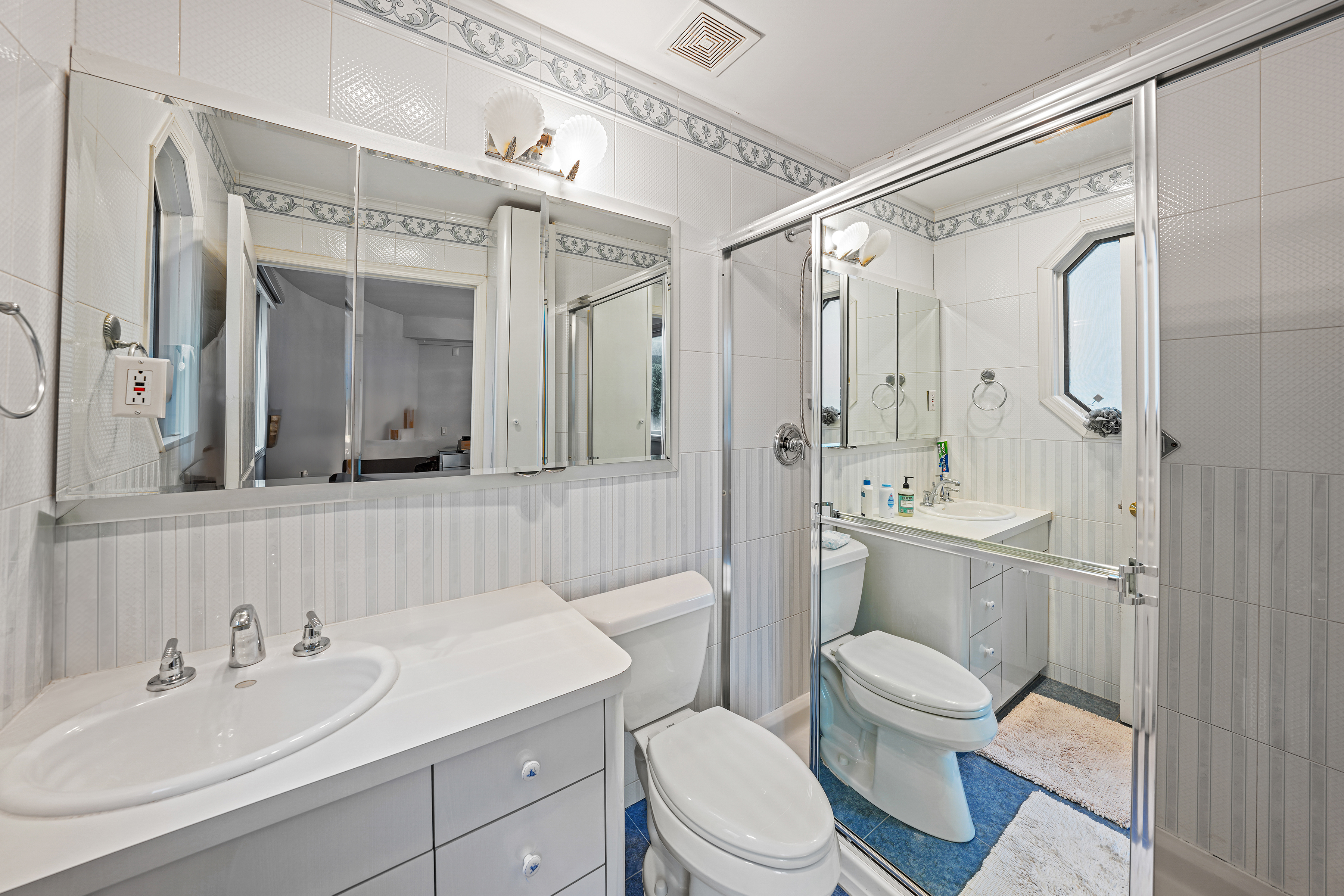 Brooklyn, New York, 11230, United States, 7 Bedrooms Bedrooms, ,7 BathroomsBathrooms,Residential,For Sale,1990227