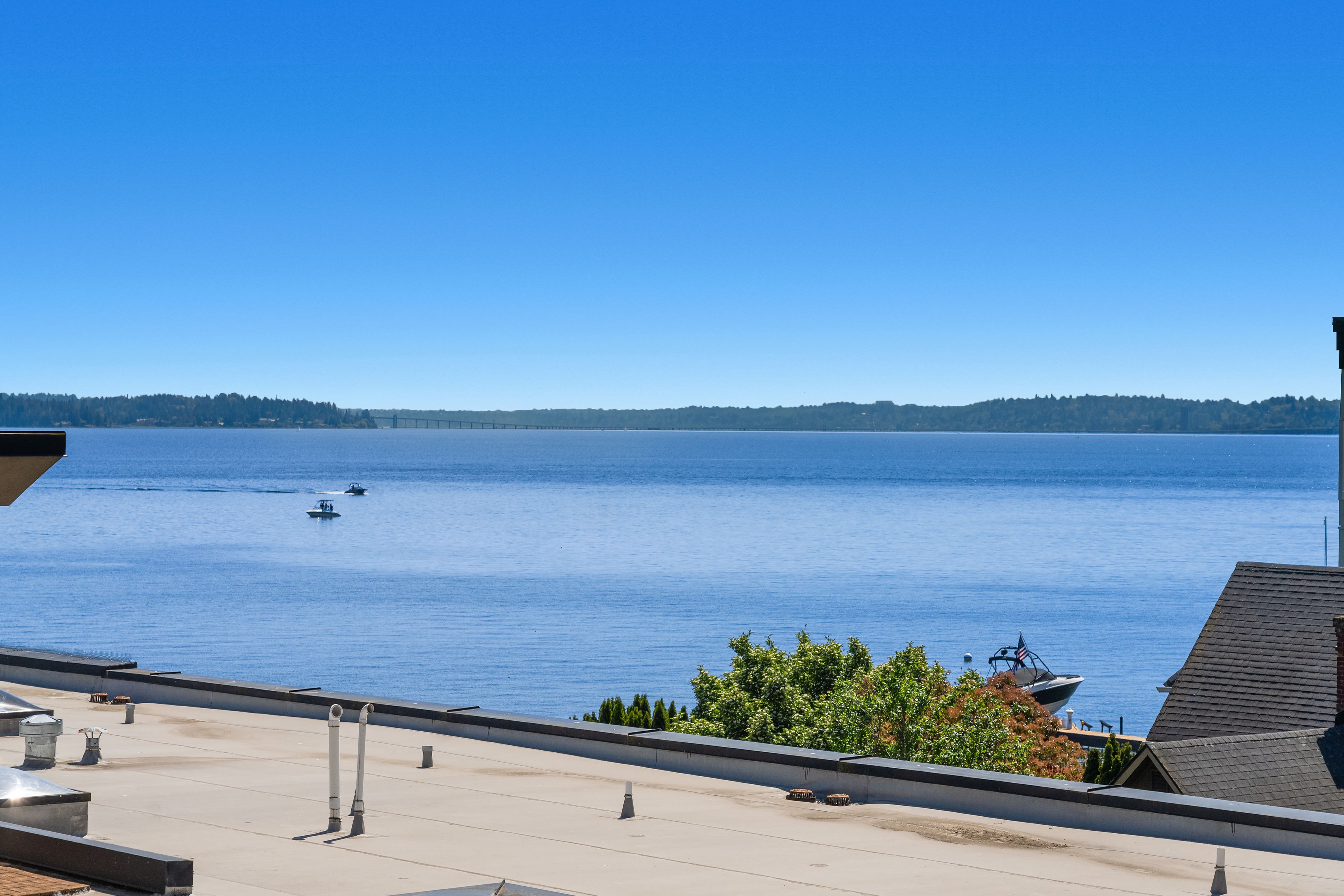  9123 NE Juanita Dr Unit #205, Kirkland, WA 98034 - 物件實景