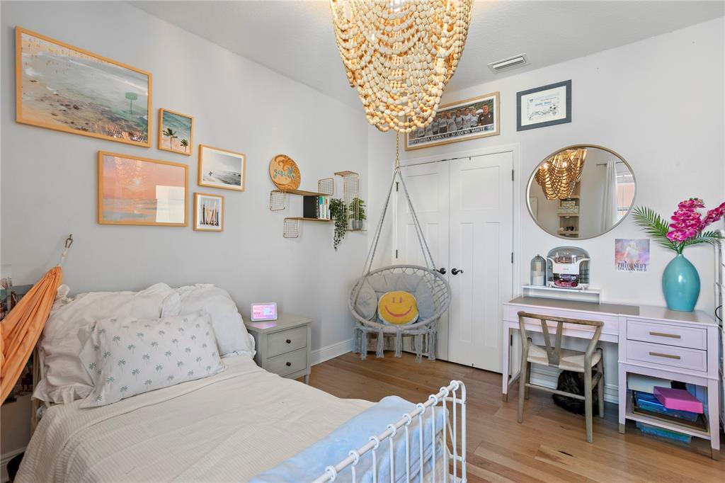 Lithia, Florida, 33547, United States, 5 Bedrooms Bedrooms, ,4 BathroomsBathrooms,Residential,For Sale,1997364