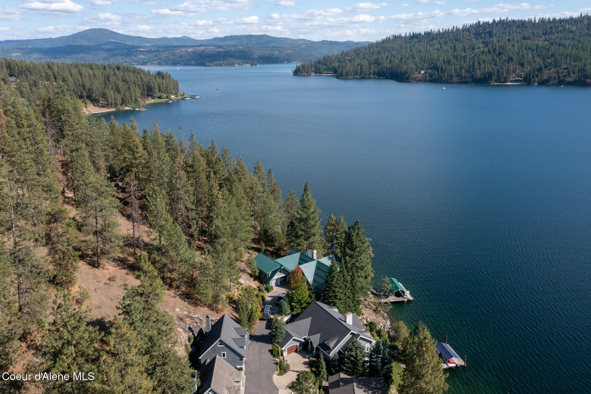 Coeur d'Alene, Idaho, 83814, United States, 4 Bedrooms Bedrooms, ,5 BathroomsBathrooms,Residential,For Sale,1864122