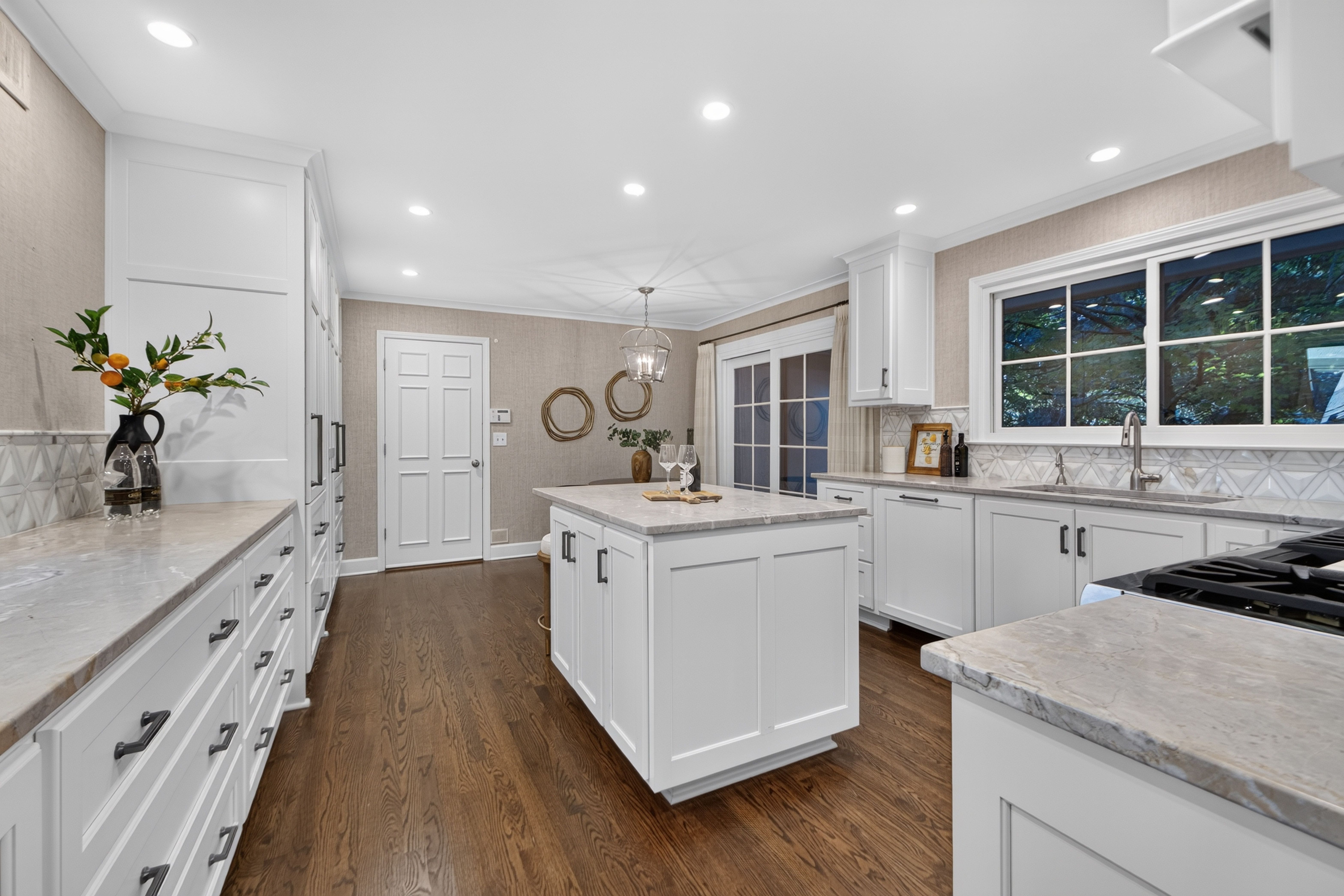  7904 Bristol Court, Prairie Village, KS 66208 - 物件實景