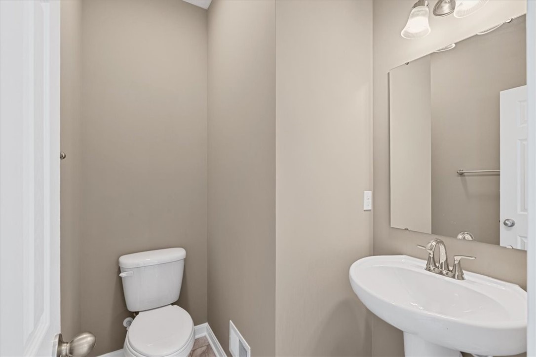 Franklin Park, Pennsylvania, 15143, United States, 4 Bedrooms Bedrooms, ,4 BathroomsBathrooms,Residential,For Sale,1882499