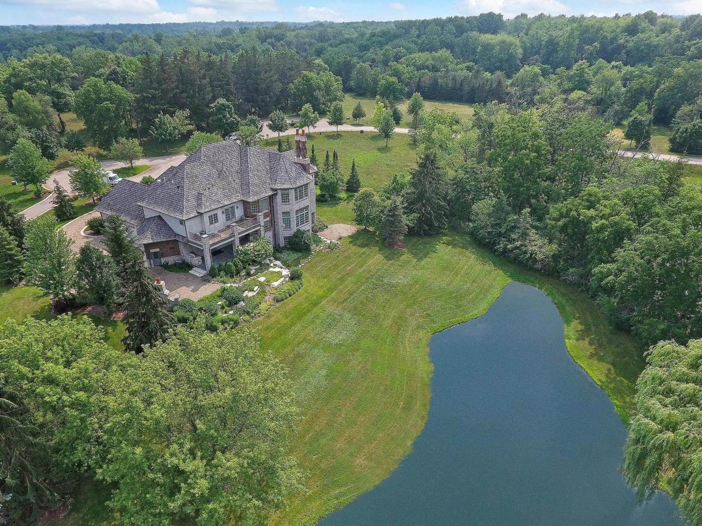 Barrington, Illinois, 60010, United States, 5 Bedrooms Bedrooms, ,9 BathroomsBathrooms,Residential,For Sale,1838006